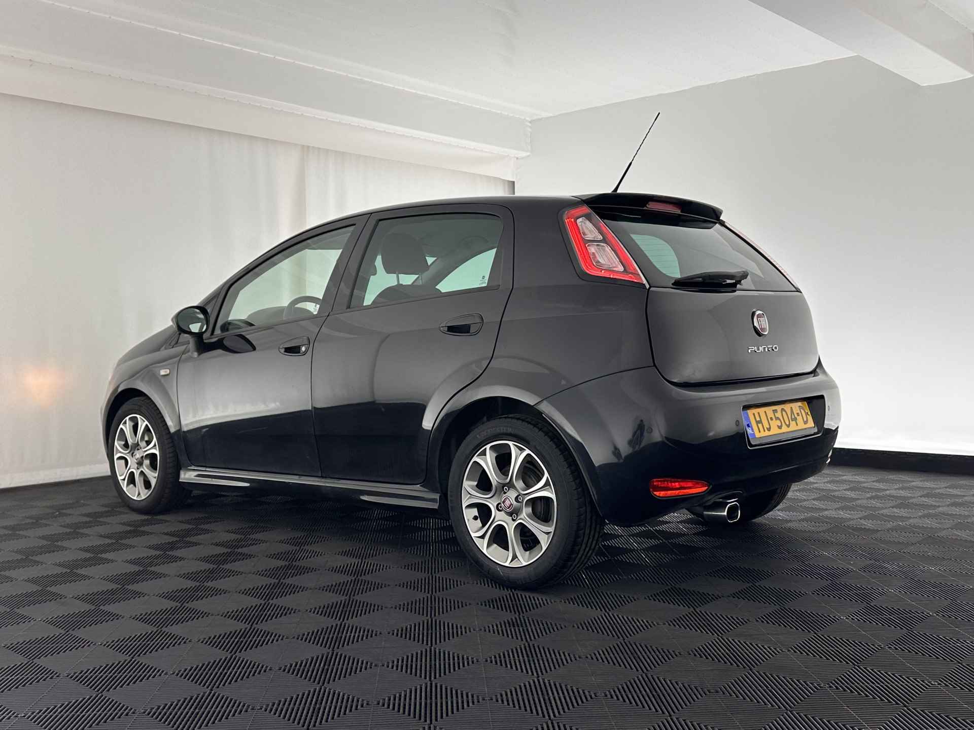 Fiat Punto Evo 1.3 M-Jet Lounge *AIRCO | ALCANTARA | RADIO-CD-MP3 | SPORT-SEATS | 16'' ALU* - 4/29