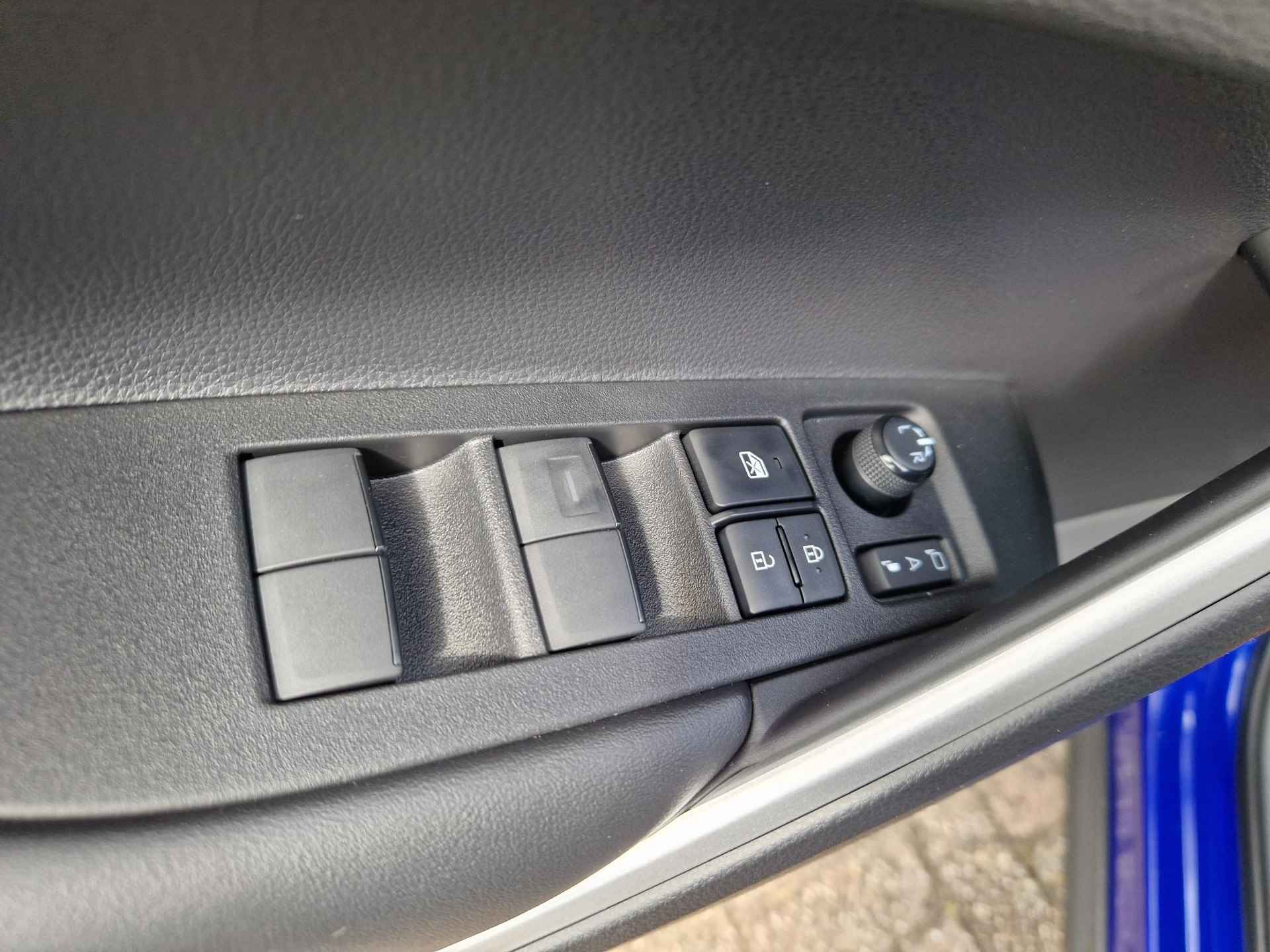 Toyota Corolla Cross Hybrid 140 Style Navigatie | Parkeersensoren | Camera | Stoel en Stuur verwarming - 23/30