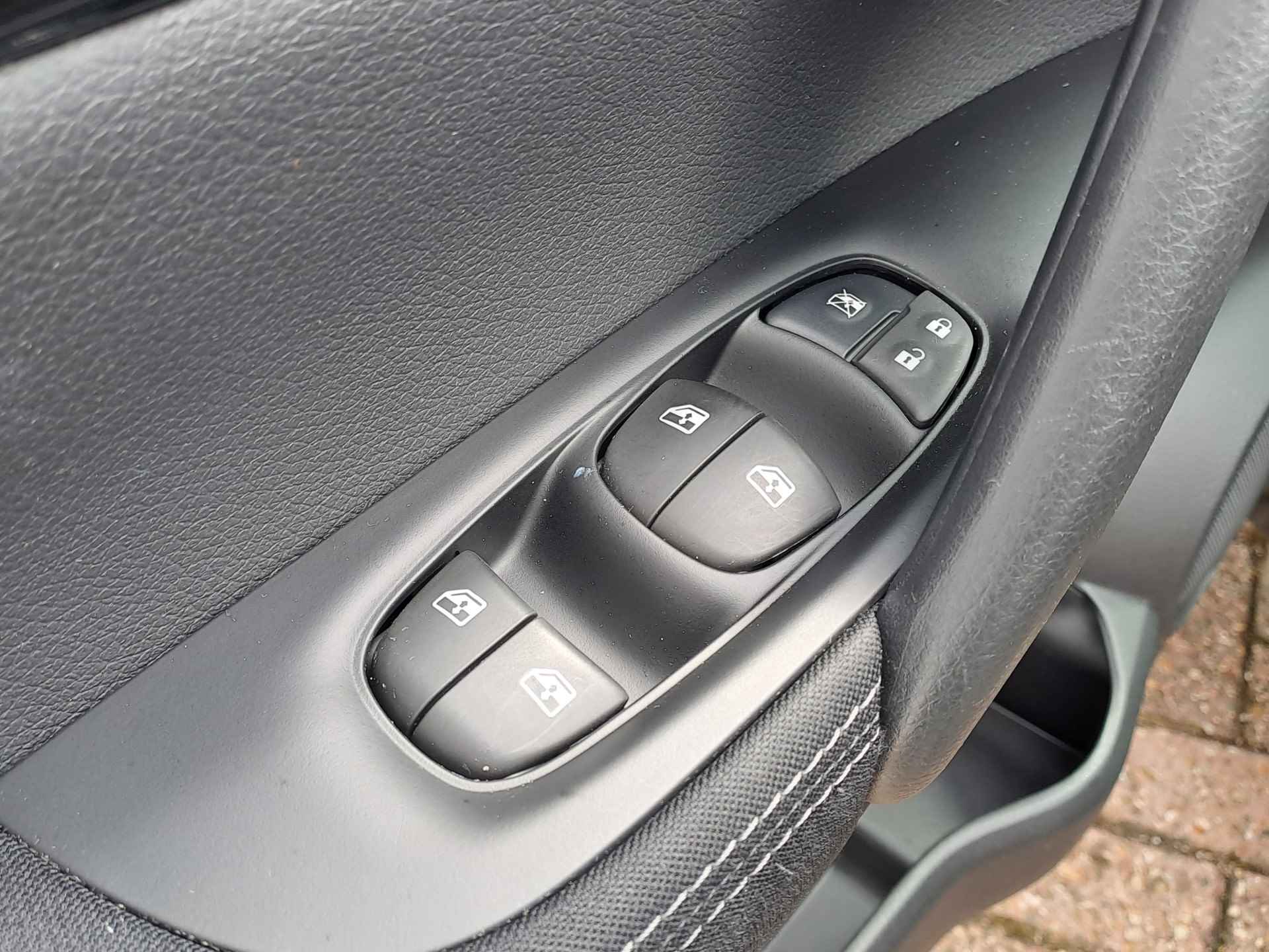 Nissan QASHQAI 1.3 DIG-T Design Edition | Pano Dak | Navi | Camera | Apple Carplay/Android Auto - 19/35