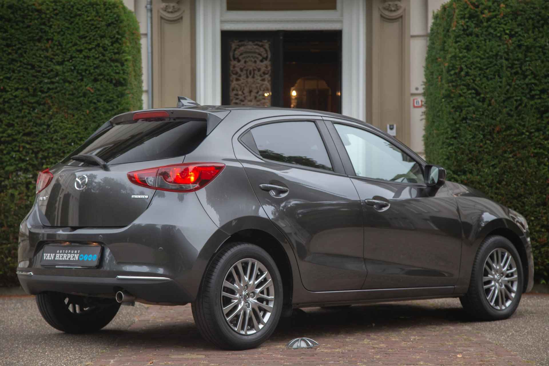 Mazda 2 1.5 Skyactiv-G Okinami Stoel- en stuurverw | Half leder | Dodehoeksens - 5/49