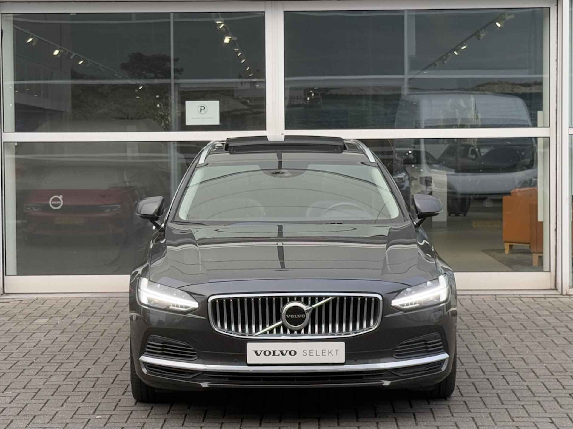 Volvo V90 T8 390PK AWD Recharge Inscription| Panodak| Adap.Cruise| Trekhaa - 2/50