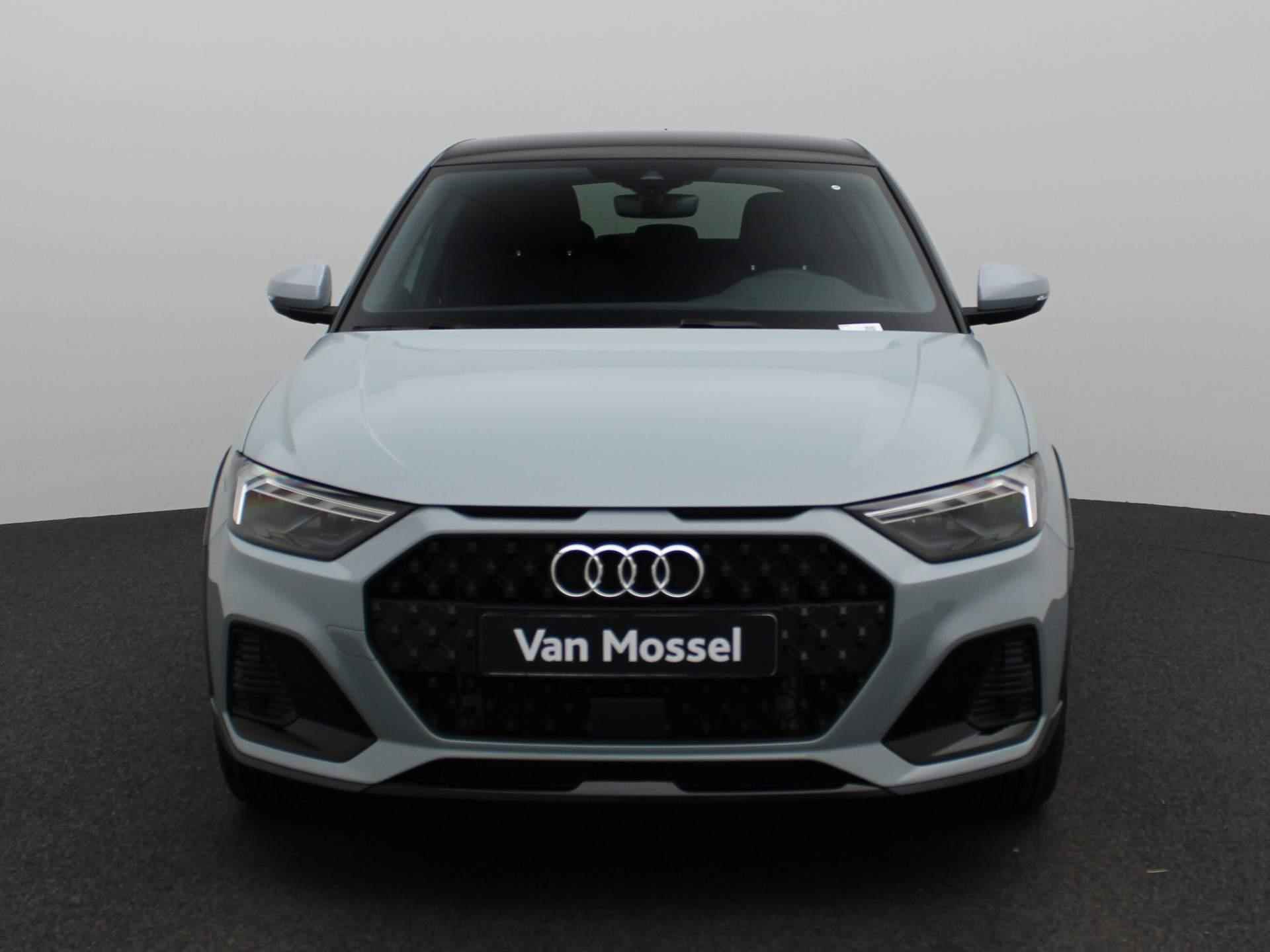 Audi A1 allstreet 30 TFSI Advanced edition 110 PK | Automaat | Navigatie | Camera | Adaptive Cruise Control | Climate Control | Stoelverwarming | Parkeersensoren | Virtual Cockpit | LED | Lichtmetalen velgen | Privacy glass | - 3/43