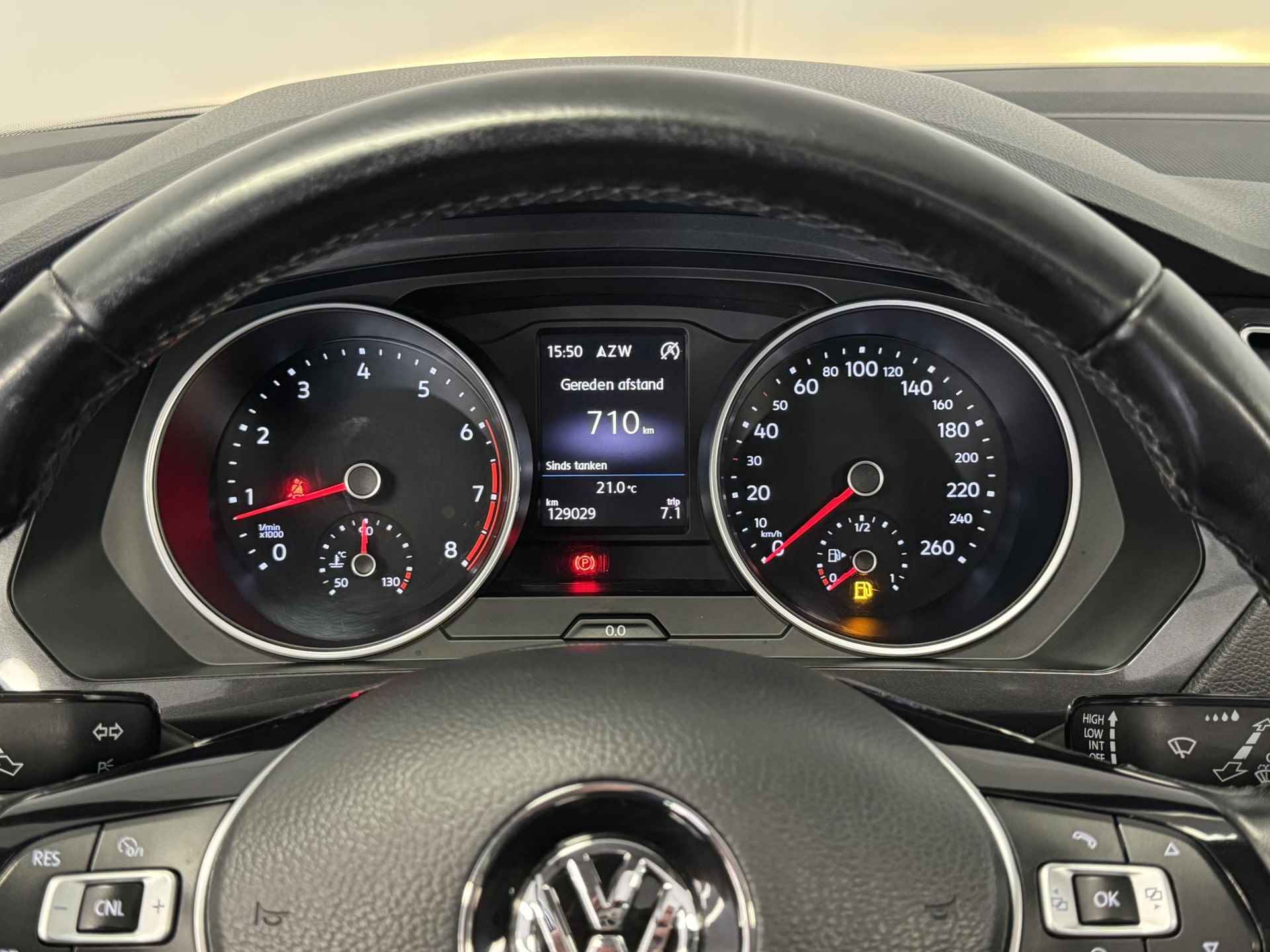 Volkswagen Tiguan 1.4 TSI Connected Series R-Line | Panoramadak | Trekhaak - 14/47