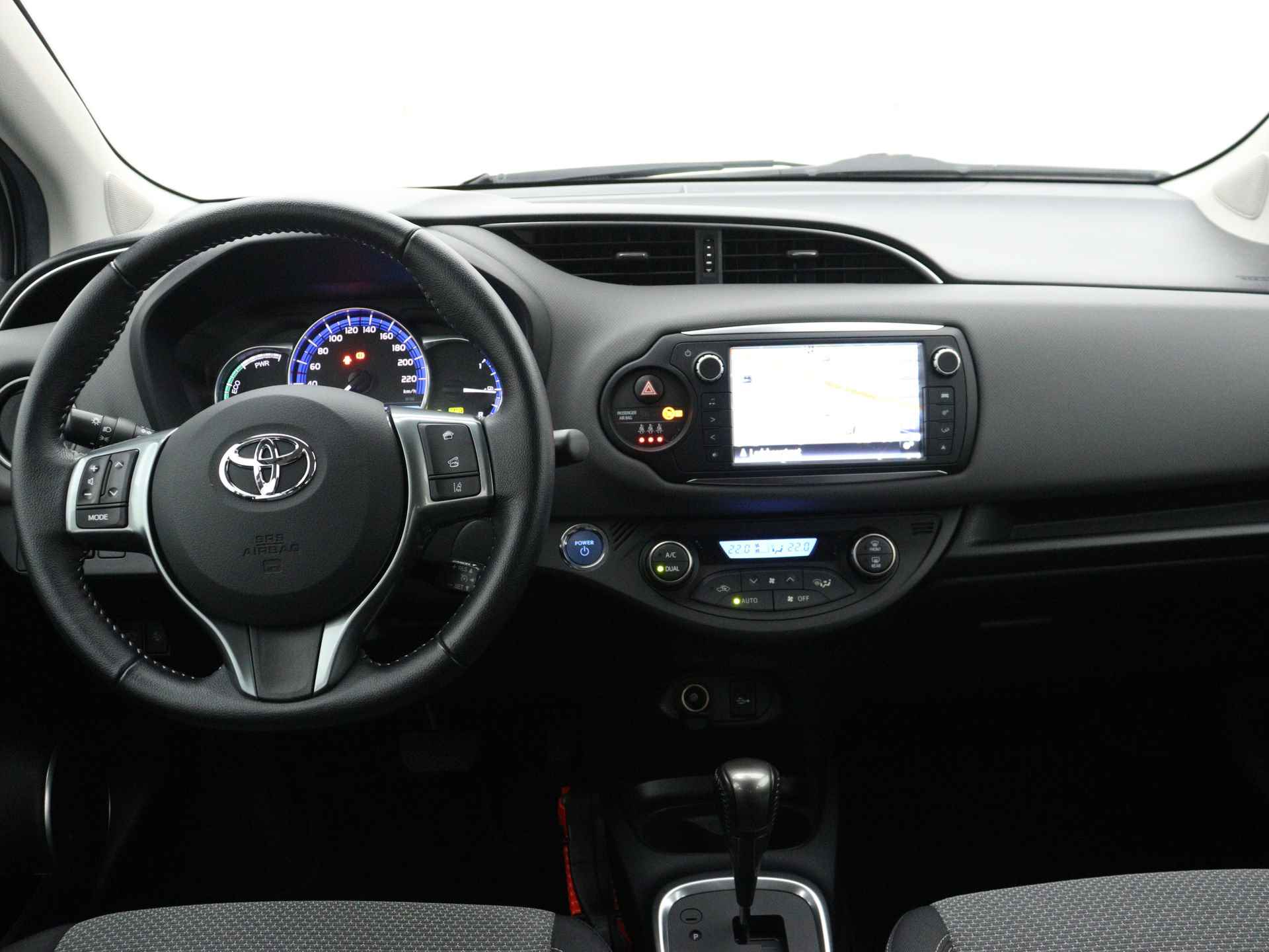 Toyota Yaris 1.5 Hybrid Trend | Navigatie | Camera | Climate Control | Cruise Control | - 6/43