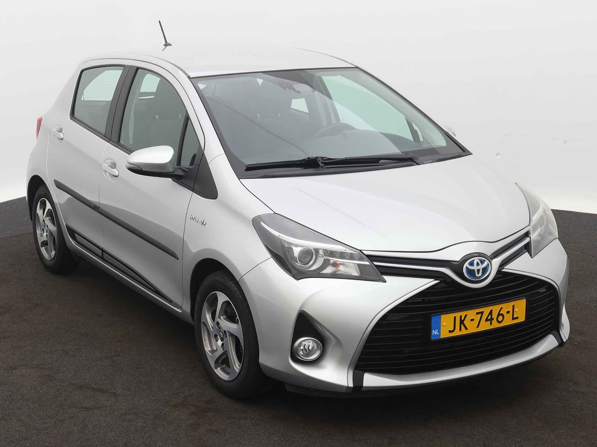 Toyota Yaris 1.5 Hybrid Trend | Navigatie | Camera | Climate Control | Cruise Control | - 29/43