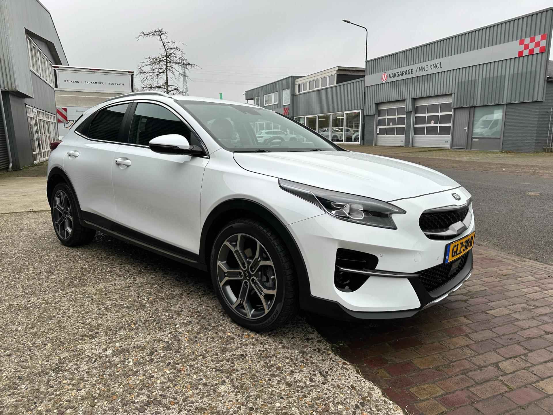 Kia XCEED 1.6 GDi PHEV DynamicLine - 4/30