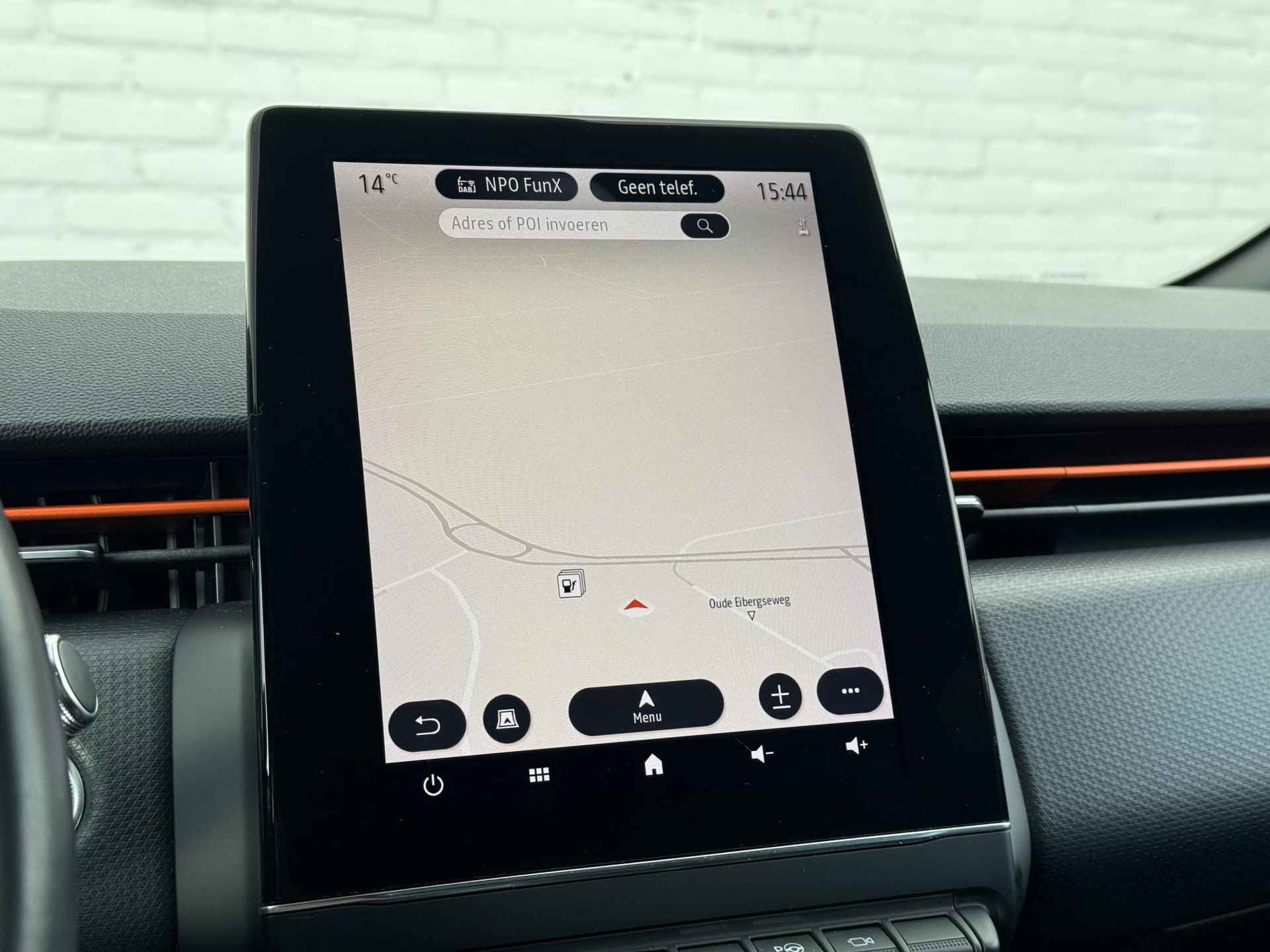 Renault Clio 1.6 E-Tech Hybrid 140 Intens Automaat / BOSE / 360 Camera / Apple Carplay & Android Auto / Dode Hoek Detectie / Navigatie / Cruise / Clima / Parkeer Assistent / Parkeersensoren / Lane Assist / - 35/51