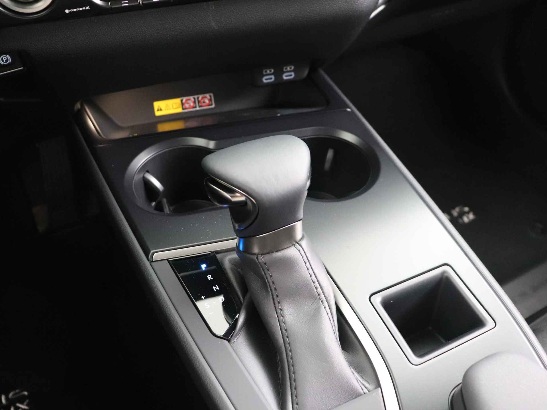 Lexus UX 250h Business Line | Cloud-Based Navigatie | Hey Lexus Voice Control | Apple Carplay/Android Auto | - 20/47