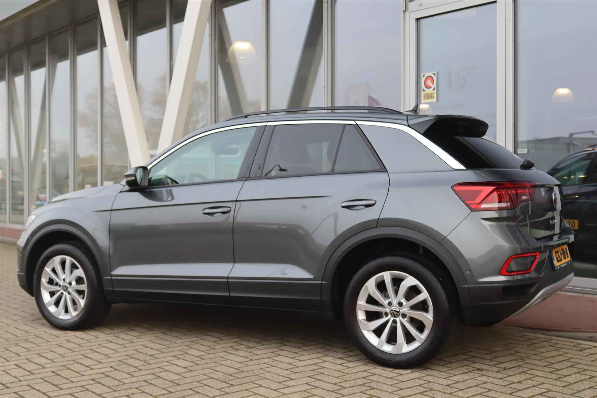 Volkswagen T-Roc 1.5TSI 150PK AUTOMAAT LIFE EDITION Navi Carplay | Adapt.Cruise | Camera | Keyless | Digitaal Cockpit | Stoelverw. | Led | Clima | 17 Inch Lm | - 3/55