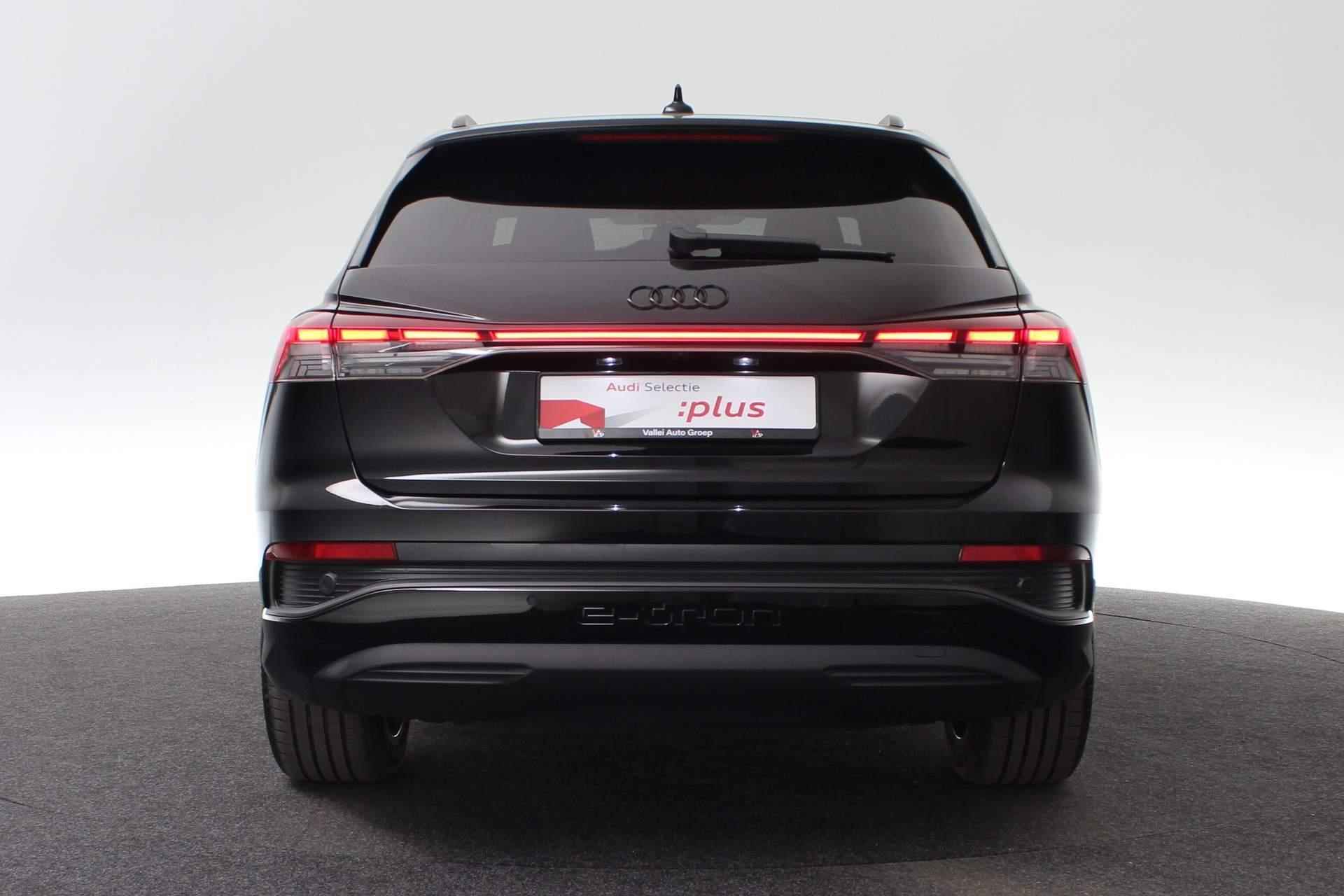 Audi Q4 e-tron 40 204pk Launch edition Advanced 77 kWh | LED | Navi | ACC | Keyless | 20 inch - 20/46