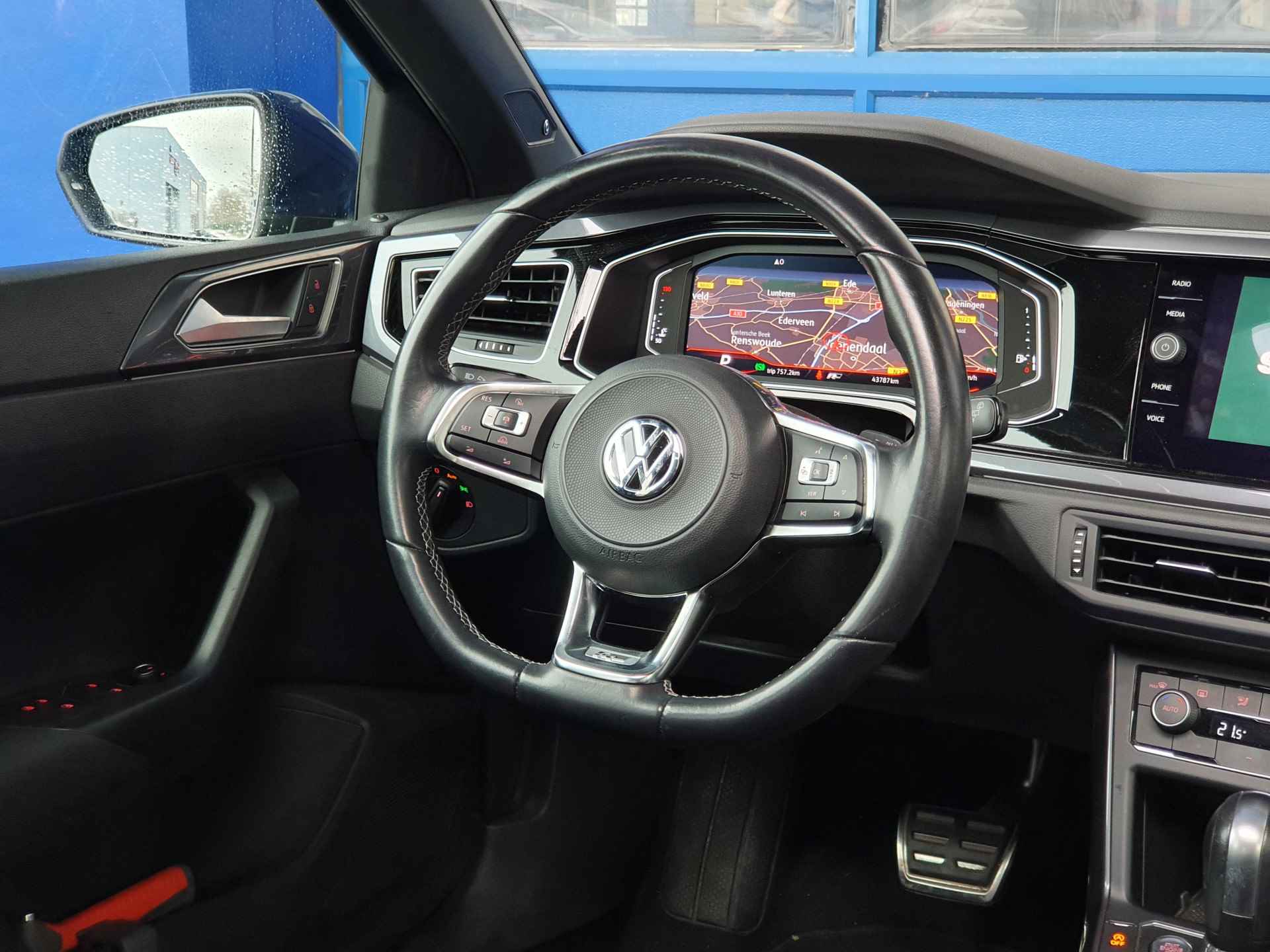 Volkswagen Polo 1.0 TSI Highline R-Line | Panoramadak | Apple Carplay | Cruise Control - 32/41