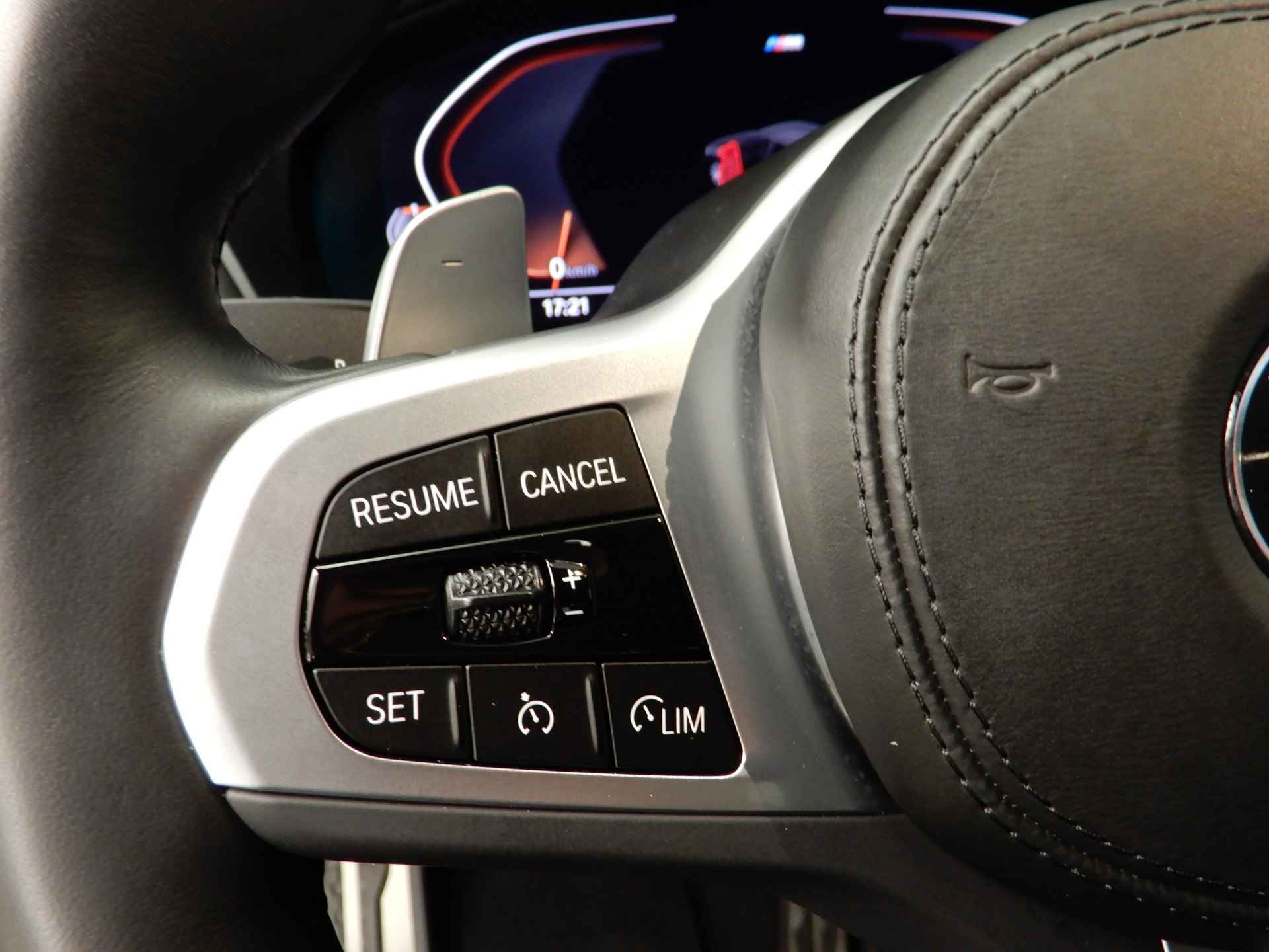 BMW X4 xDrive20i M-Sportpakket Laserlicht / Leder / Navigatie / Sportstoelen / Stoelverwarming / Keyles go / DAB / Hifi speakers / Alu 20 inch - 13/40