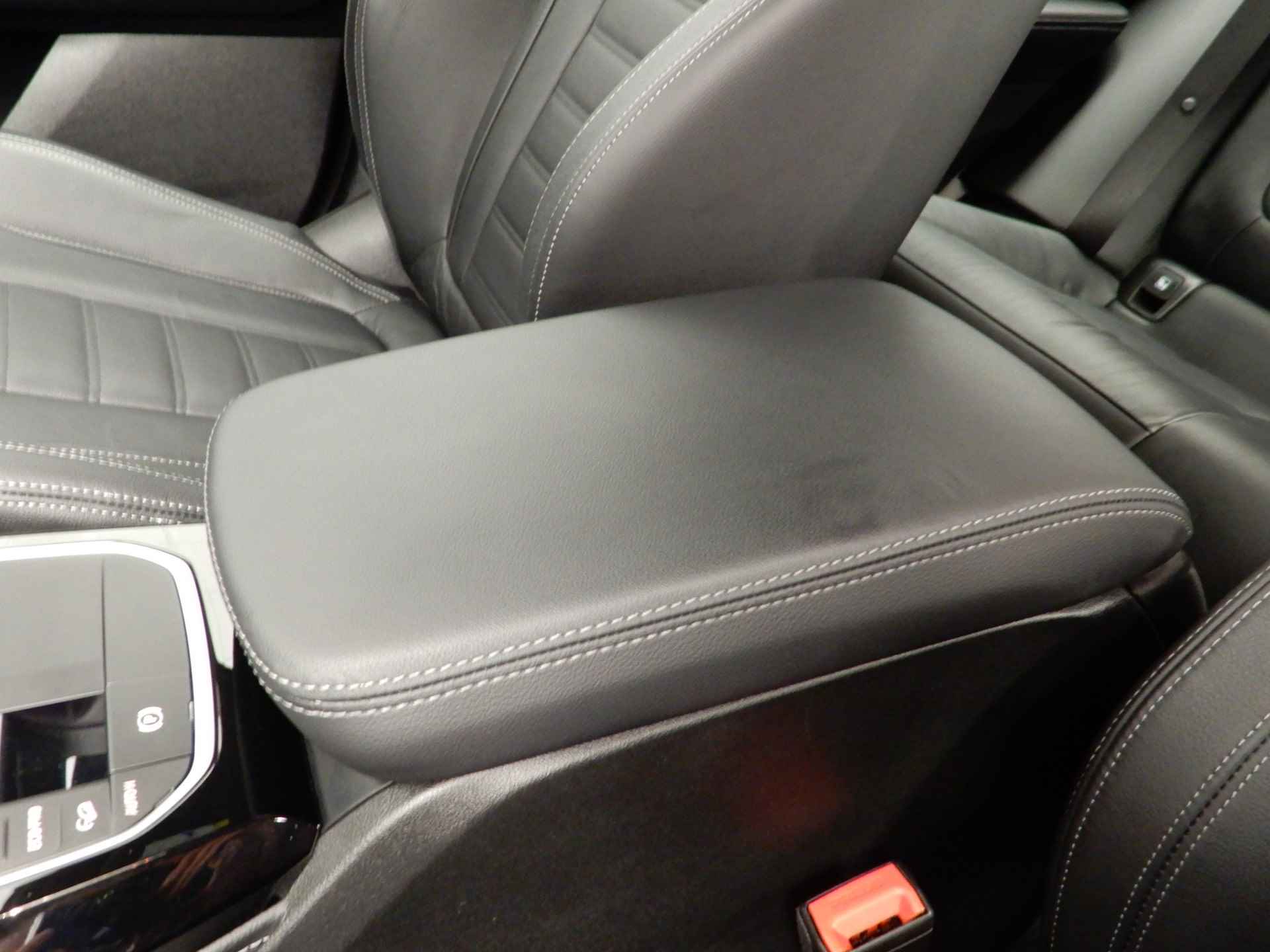 BMW X4 xDrive20i M-Sportpakket Laserlicht / Leder / Navigatie / Sportstoelen / Stoelverwarming / Keyles go / DAB / Hifi speakers / Alu 20 inch - 33/40