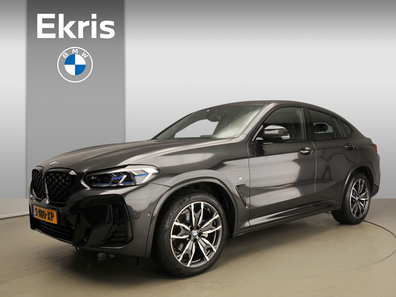 BMW X4 xDrive20i M-Sportpakket Laserlicht / Leder / Navigatie / Sportstoelen / Stoelverwarming / Keyles go / DAB / Hifi speakers / Alu 20 inch