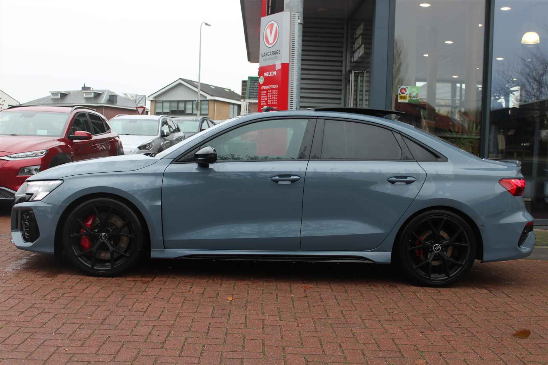 Audi Rs3 2.5TFSI 400PK Quattro Sedan | Origineel |  Top! | Schuifdak | Camera | HUD | B&O | Carplay | Adaptive Cruise & Climate Control | Alcantara Steer | - 3/29