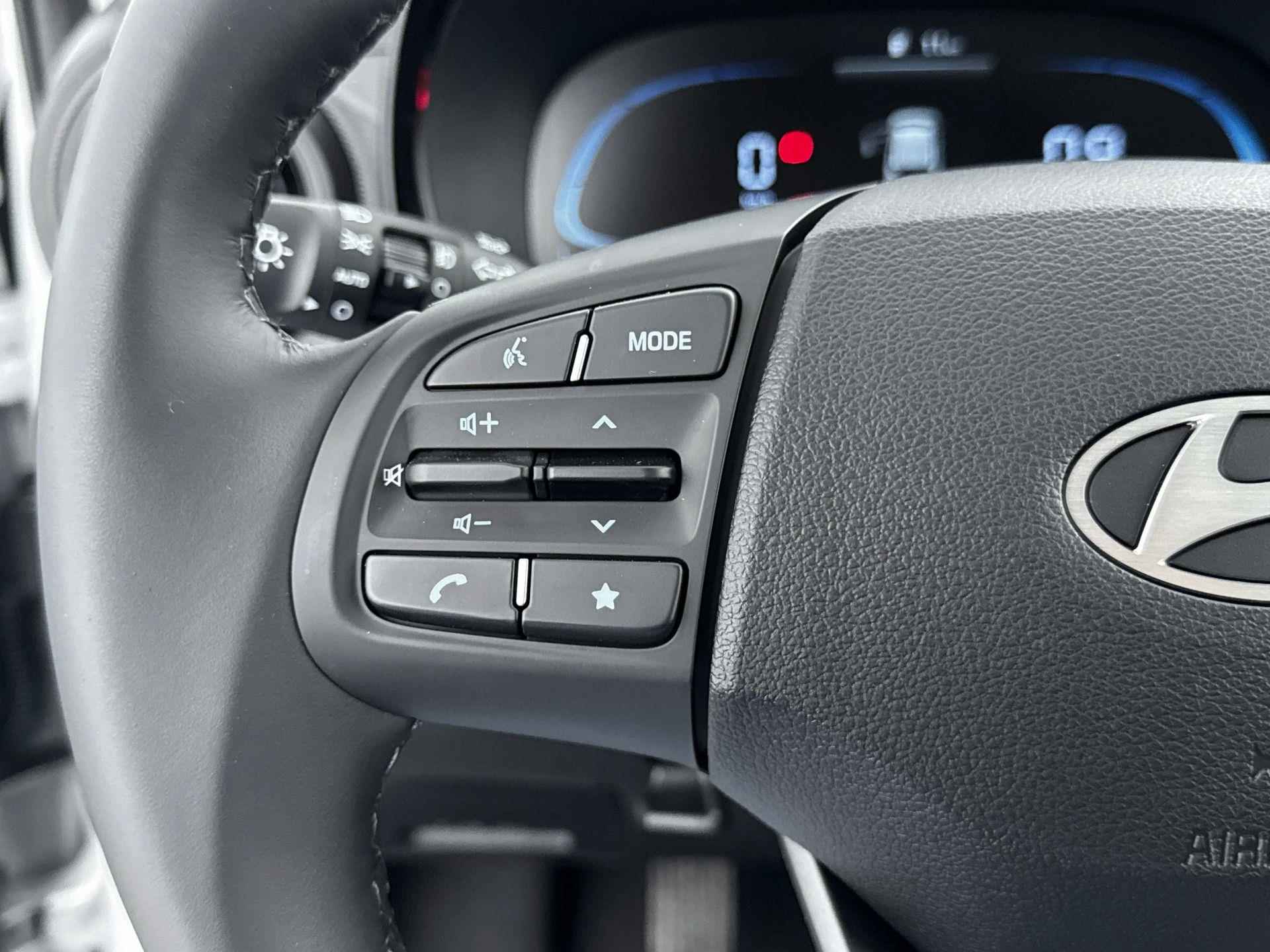 Hyundai i10 1.0 Comfort | Incl. €2300,- Prijspakkersactie! | Apple Carplay | Android Auto | Cruise control | Armsteun | Airco | - 17/27