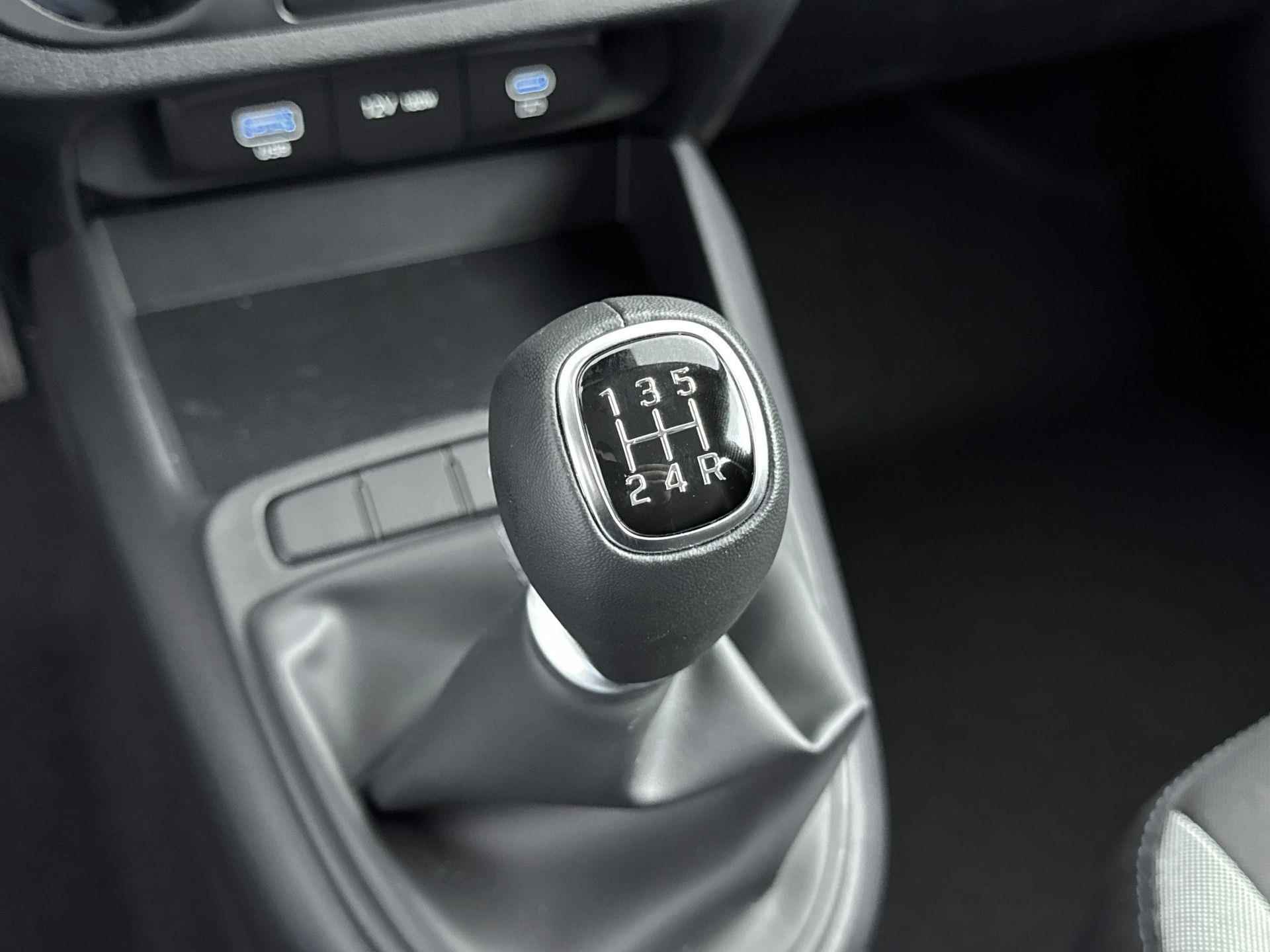 Hyundai i10 1.0 Comfort | Incl. €2300,- Prijspakkersactie! | Apple Carplay | Android Auto | Cruise control | Armsteun | Airco | - 23/27