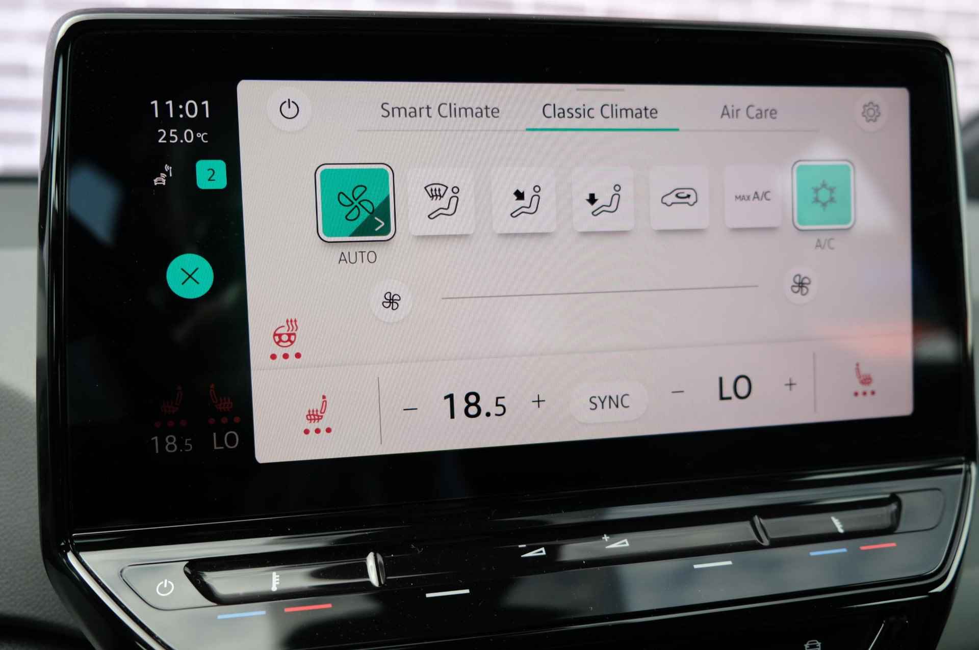 Volkswagen ID.3 First 58 kWh | Apple Carplay/ Android Auto | Adapt.Cruise | NAP | Stoelverwarming | PDC V+A | Climate Control | Navigatie - 8/36