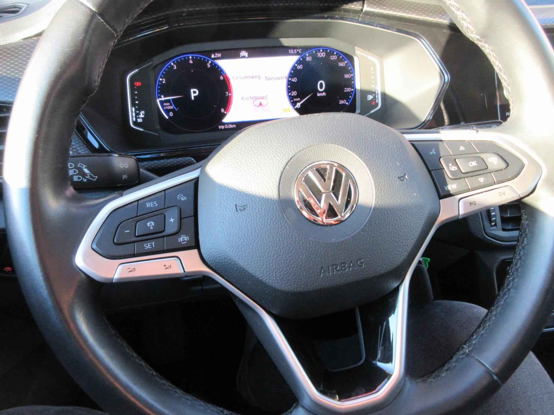 Volkswagen T-Cross 1.0 TSI Life / Digidash / Navi / PDC - 18/24