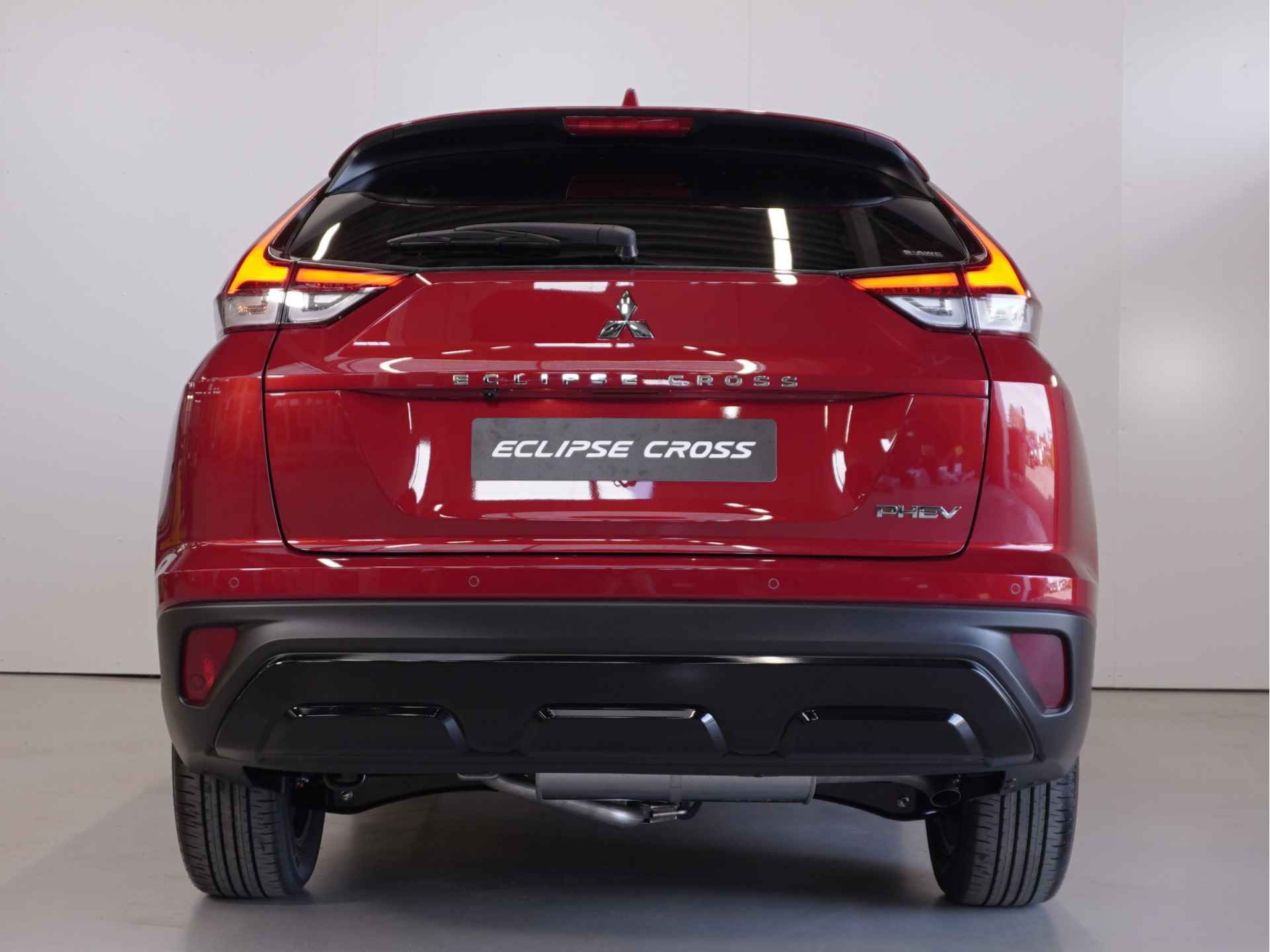 Mitsubishi Eclipse Cross 2.4 PHEV Black Edition Tijdelijk van € 47.770 voor € 43.770 | Uit voorraad leverbaar | Carbon details | - 14/47