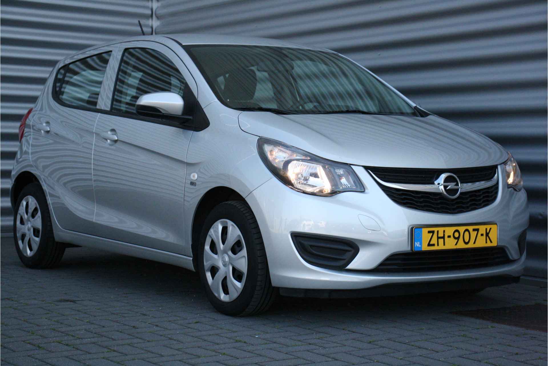 Opel KARL 1.0 75PK 5-DRS 120 JAAR EDITION / AIRCO / LED / BLUETOOTH / CRUISECONTROL / 1E EIGENAAR / NIEUWSTAAT !! - 4/30