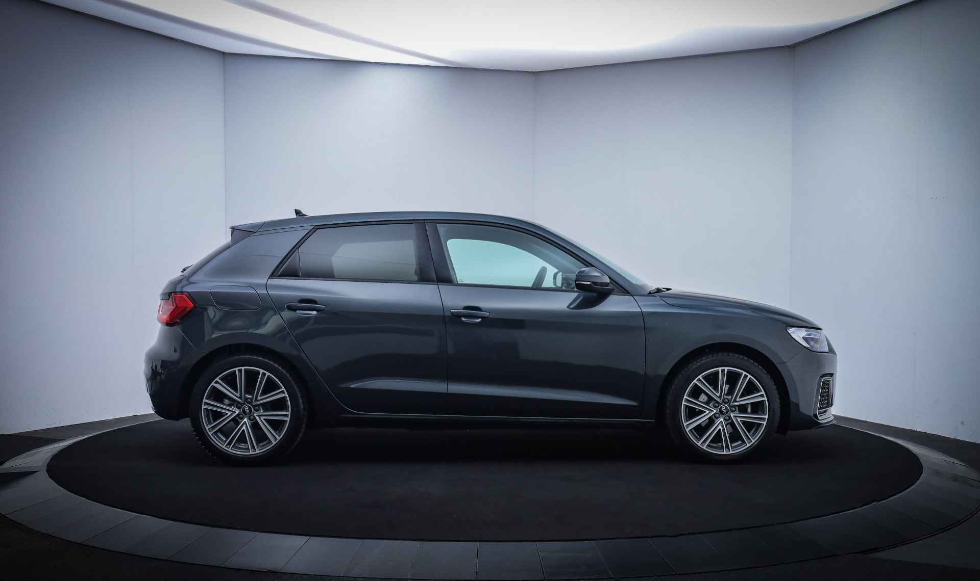 Audi A1 Sportback 30TFSI S-Tr. Sport Edition FULL LED/DIGI DASH/CARPLAY/BLINDSPOT/STOELVERW/KEYLESS/CLIMA/CRUISE/PDC V+A/LMV - 4/26