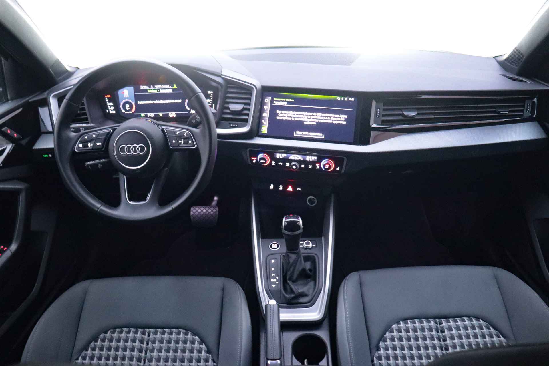 Audi A1 Sportback 30TFSI S-Tr. Sport Edition FULL LED/DIGI DASH/CARPLAY/BLINDSPOT/STOELVERW/KEYLESS/CLIMA/CRUISE/PDC V+A/LMV - 16/26