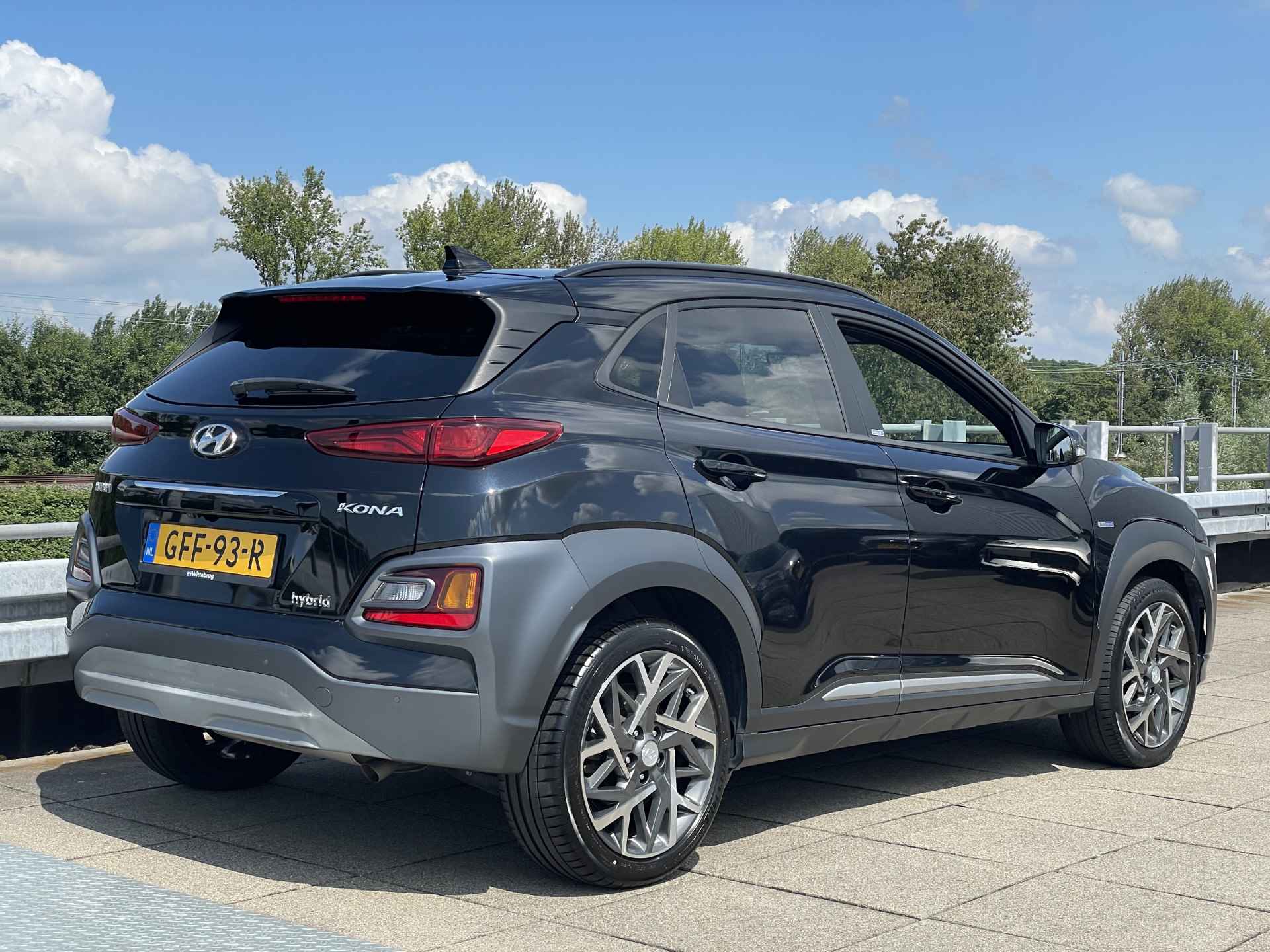 Hyundai KONA 1.6 GDI HEV 1st Edition | Halflederen interieur | 18inch Lichtmetalen velgen | Rijklaarprijs! | - 35/38