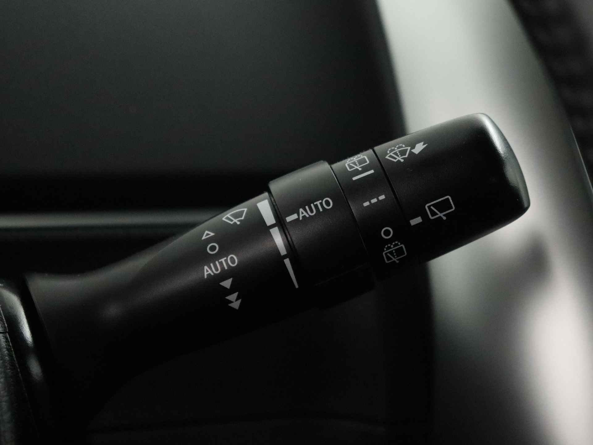 Toyota Verso 1.8 VVT-i Business | Cruise Control | Navigatie | Dealer onderhouden | Achteruitrijcamera | - 24/41