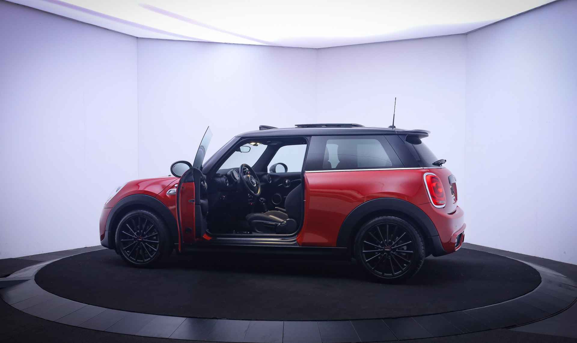 MINI Mini 2.0 192Pk Cooper S Aut. PANO/CLIMA/LED/SPORTST./CRUISE/LMV - 10/22