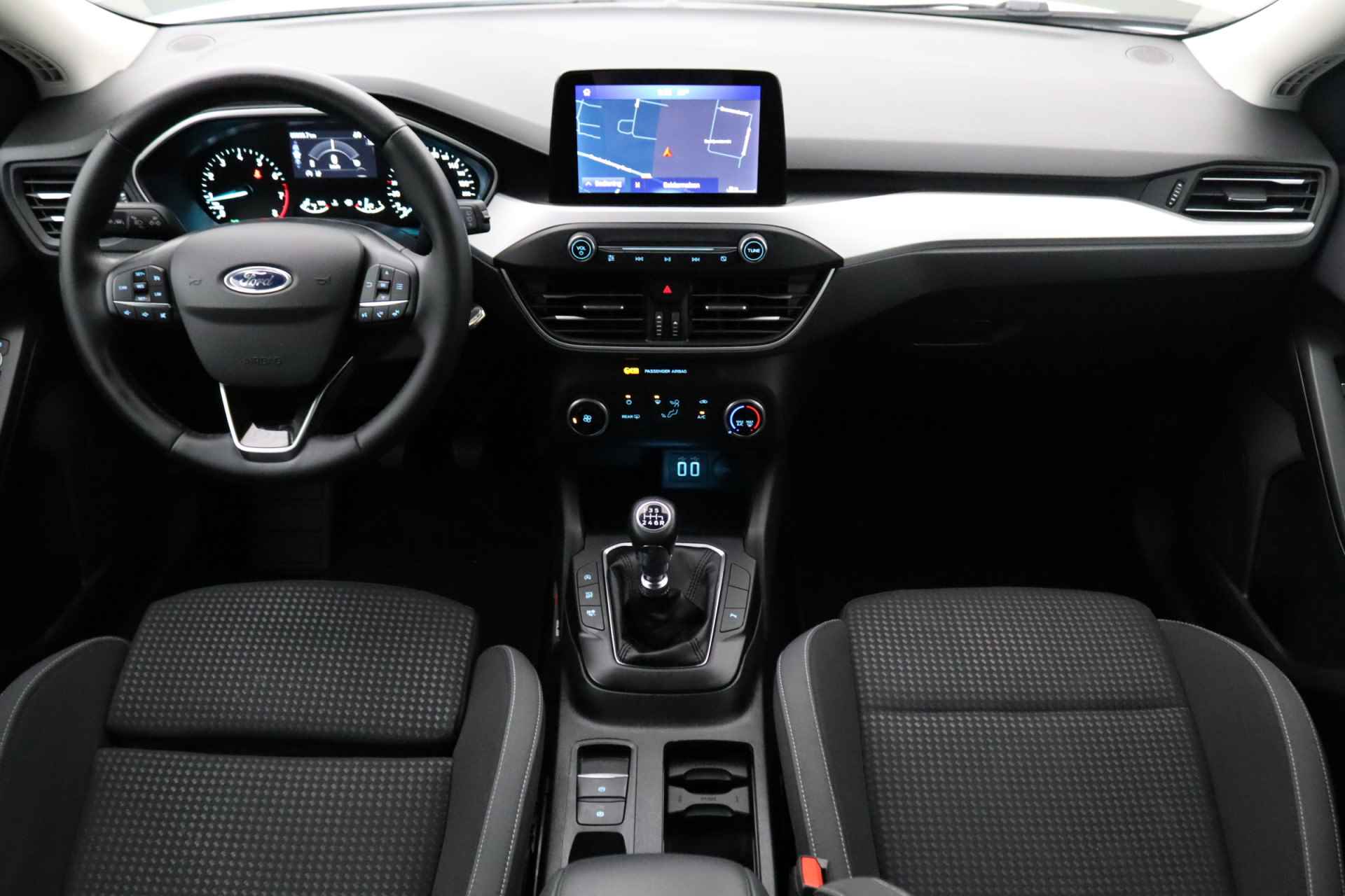 Ford FOCUS Wagon 1.0 EcoBoost Hybrid Trend Edition Business | Camera | Trekhaak | LED koplampen | Apple carplay - 2/31