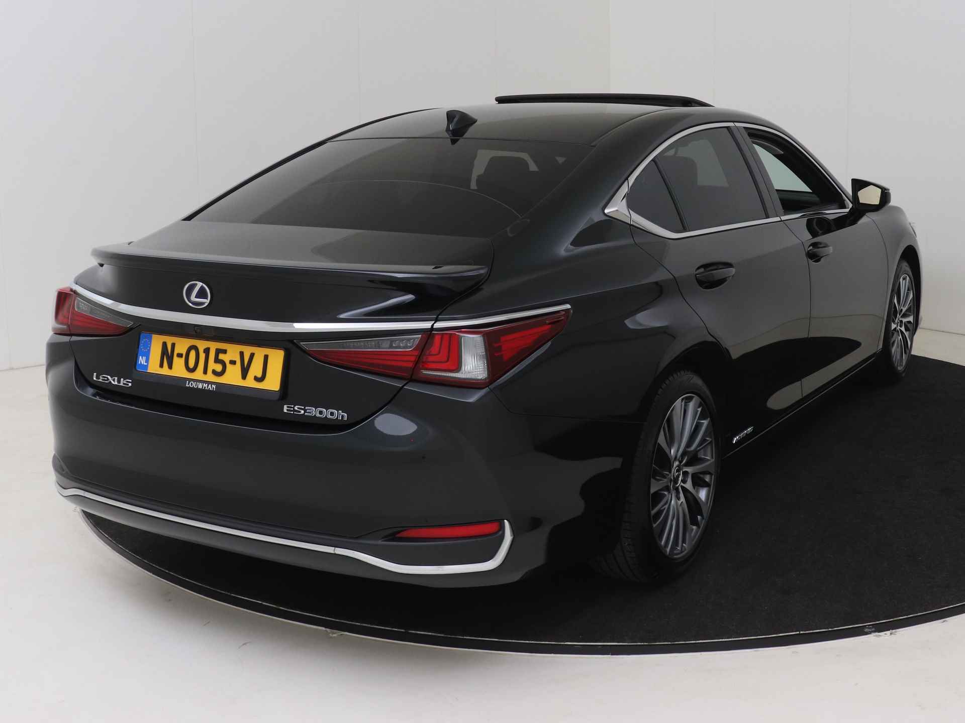 Lexus ES 300h Preference Line Business | Premium Navigatie | Lederen Bekleding | Sunroof | - 18/48