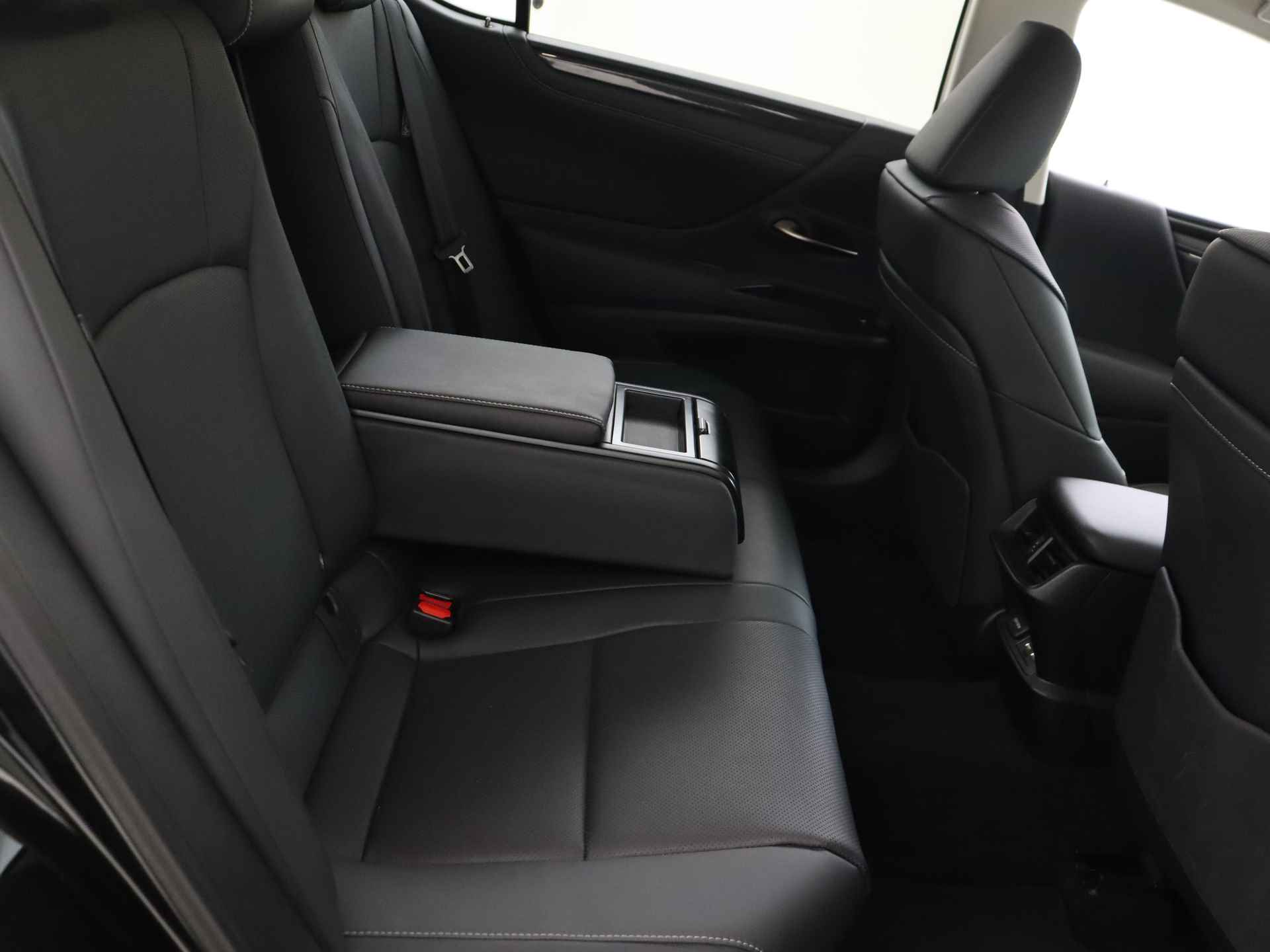 Lexus ES 300h Preference Line Business | Premium Navigatie | Lederen Bekleding | Sunroof | - 34/48