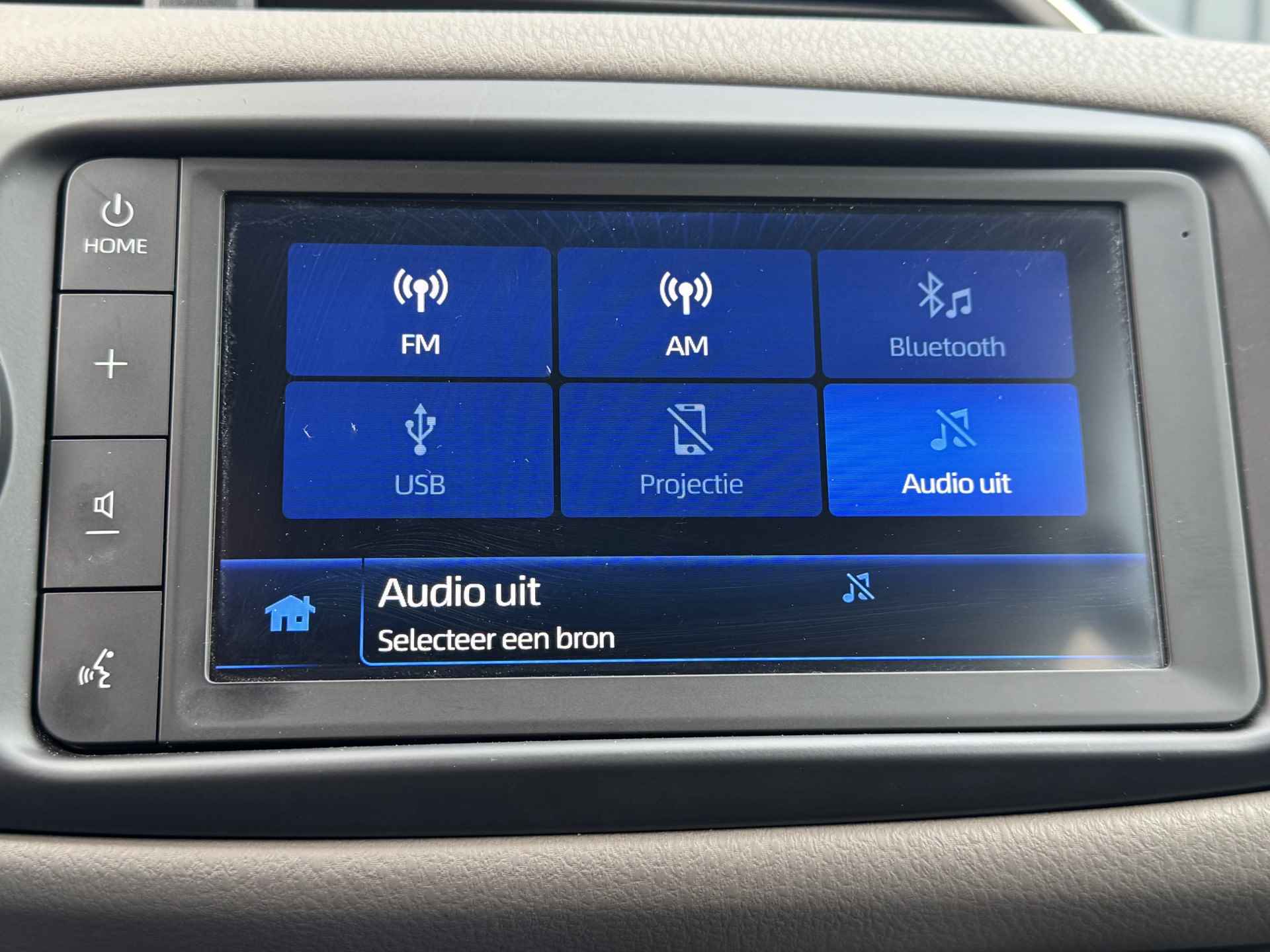 Toyota Yaris 1.5 Hybrid Bi-Tone Plus | Oxide Bronze | Pano dak | Apple Carplay/Android auto | Rijklaar!! - 27/42