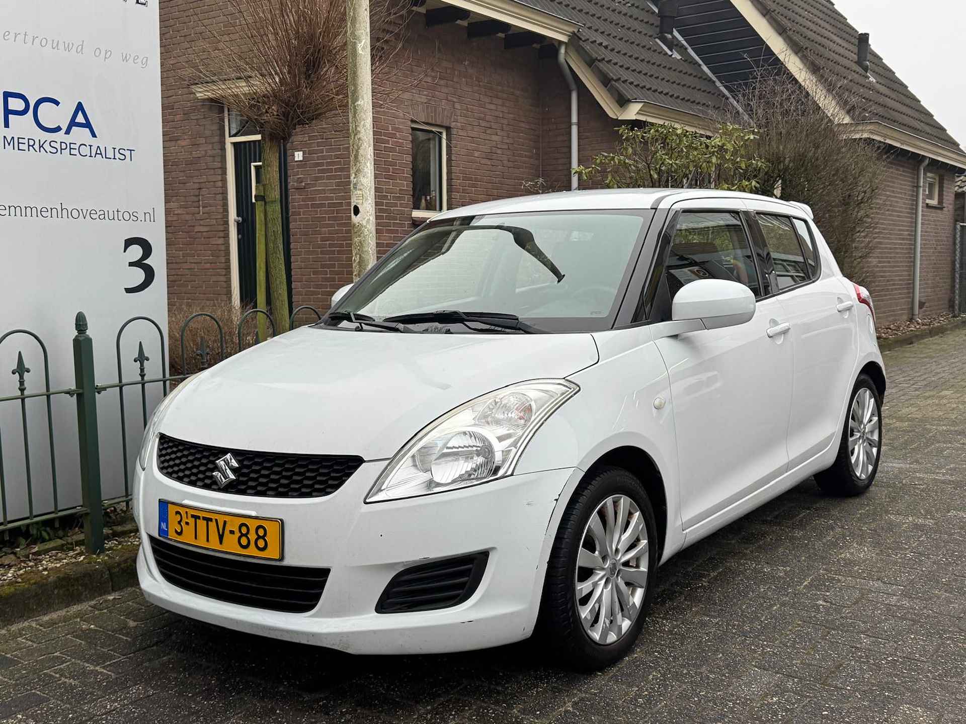 Suzuki Swift 1.2 Bandit EASSS - 4/36