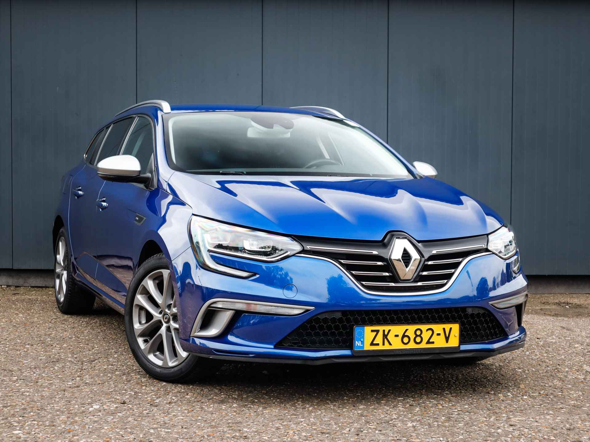 Renault Mégane Estate 1.3 TCe GT-Line (141 PK) 1e-Eig, Renault-Dealer-Onderh, 12-Mnd-BOVAG, NL-Auto, Navigatie/Apple-Carplay/Android-Auto, Cruisecontrol, Keyless-Entry/Start, Parkeersensoren, Stoelverwarming DAB, Lm-Velgen-17Inch, Licht-Zicht-Pakket, Privacy-Glas - 17/45