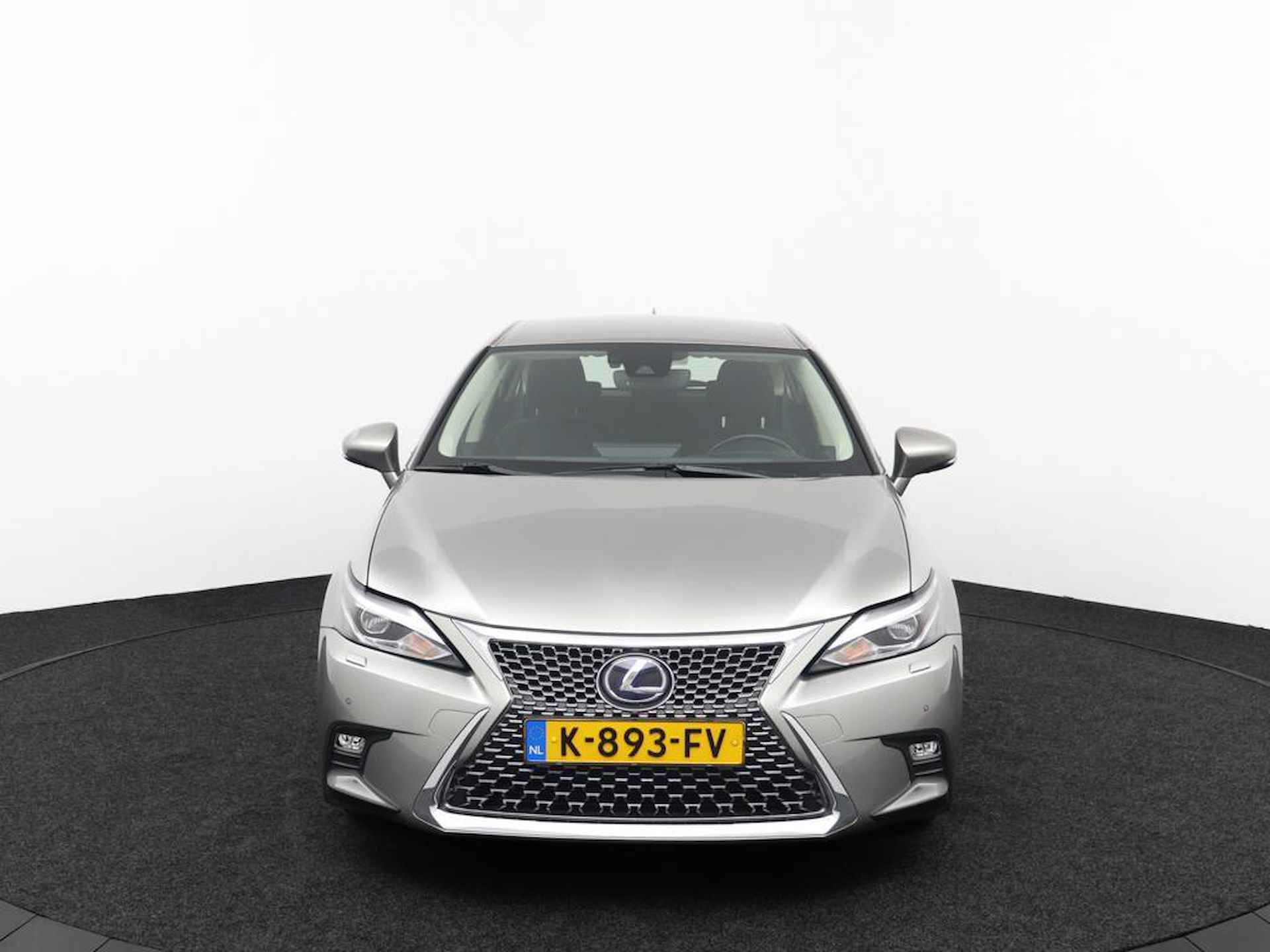 Lexus CT 200h Ultimate Edition | Premium Navigatie | Adaptive Cruise Control | Parkeersensoren voor en achter | Keyless Entry - 16/43