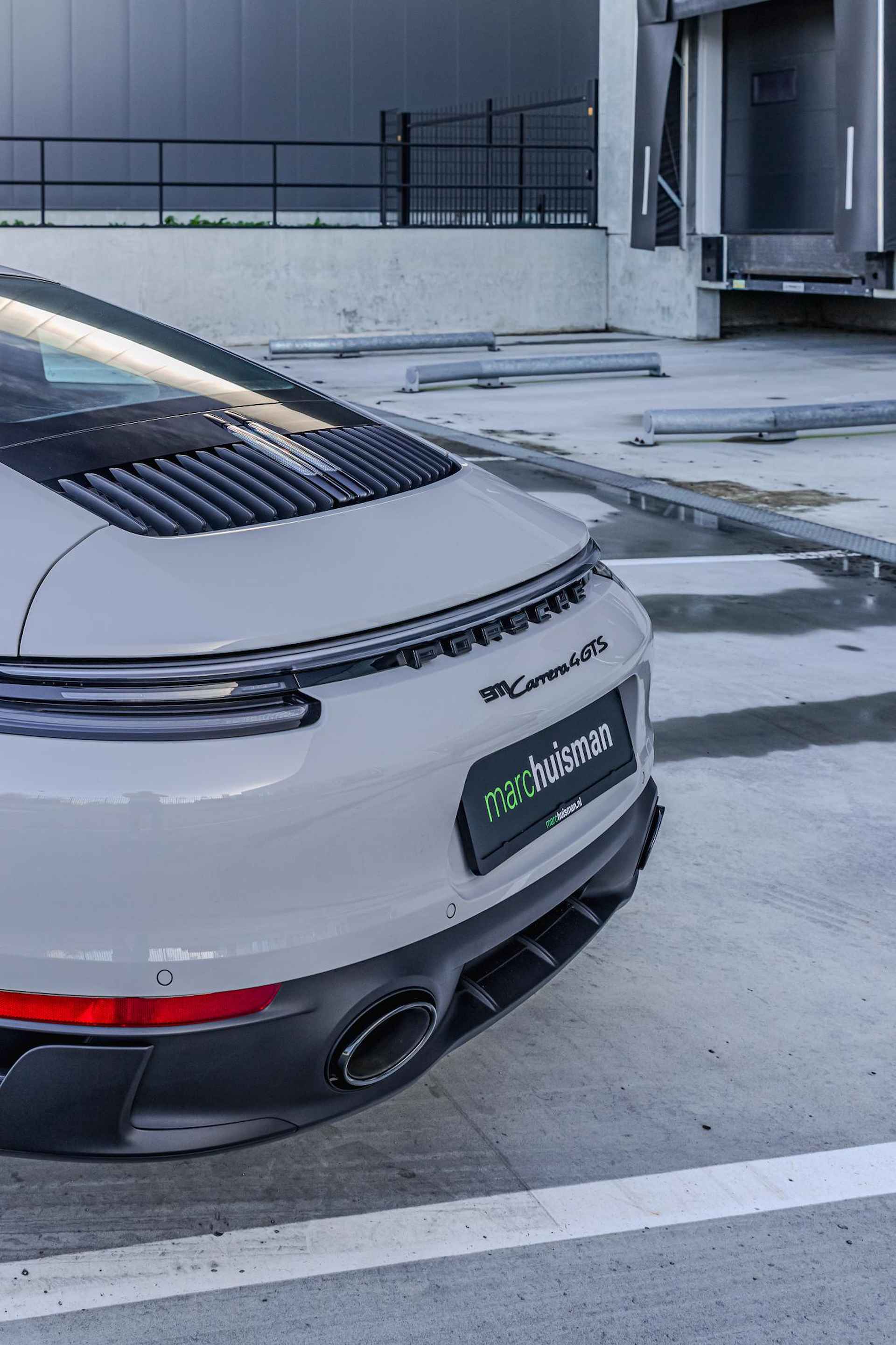 Porsche 911 3.0 Carrera 4 GTS / HANDBAK-7 / KREIDE / LICHT GEW. PAKKET - 81/143