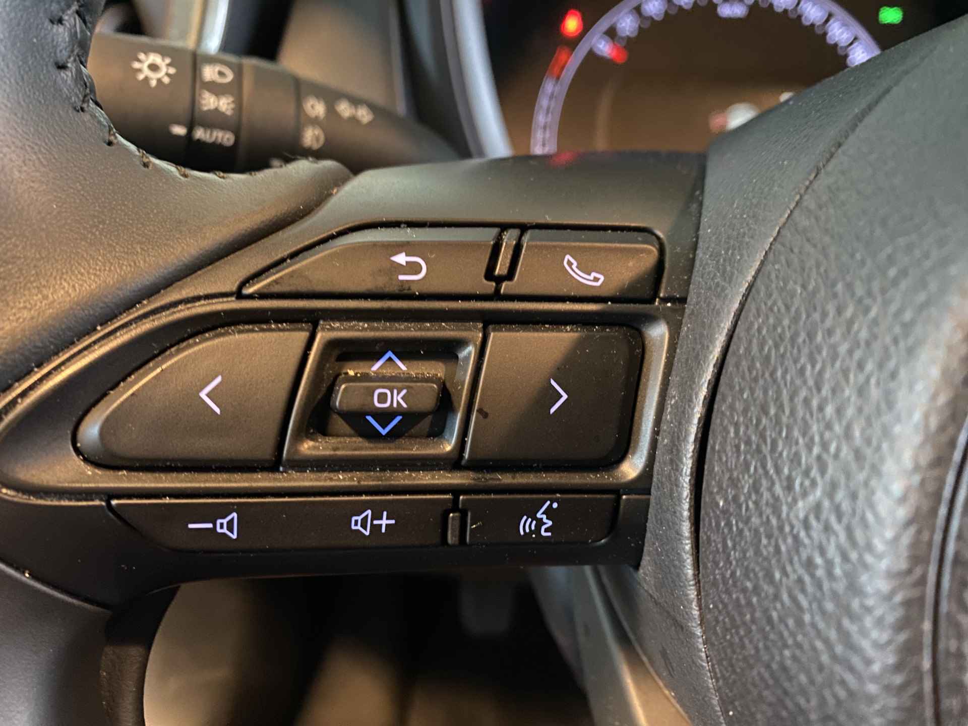 Toyota Aygo X 1.0 VVT-i Pulse | Apple carplay | Bluetooth | DAB | Airco | Camera | ACC | - 32/40