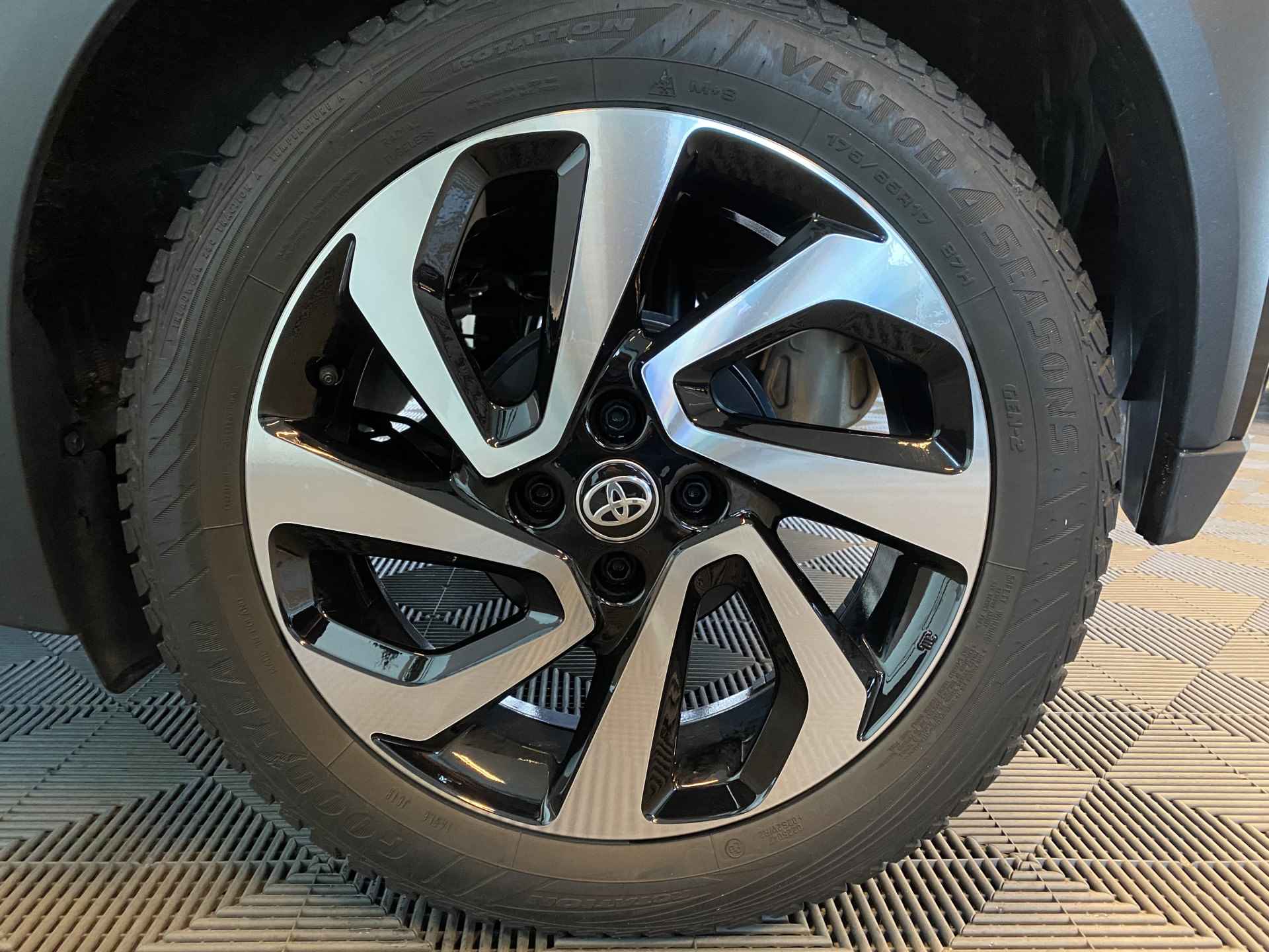 Toyota Aygo X 1.0 VVT-i Pulse | Apple carplay | Bluetooth | DAB | Airco | Camera | ACC | - 35/40