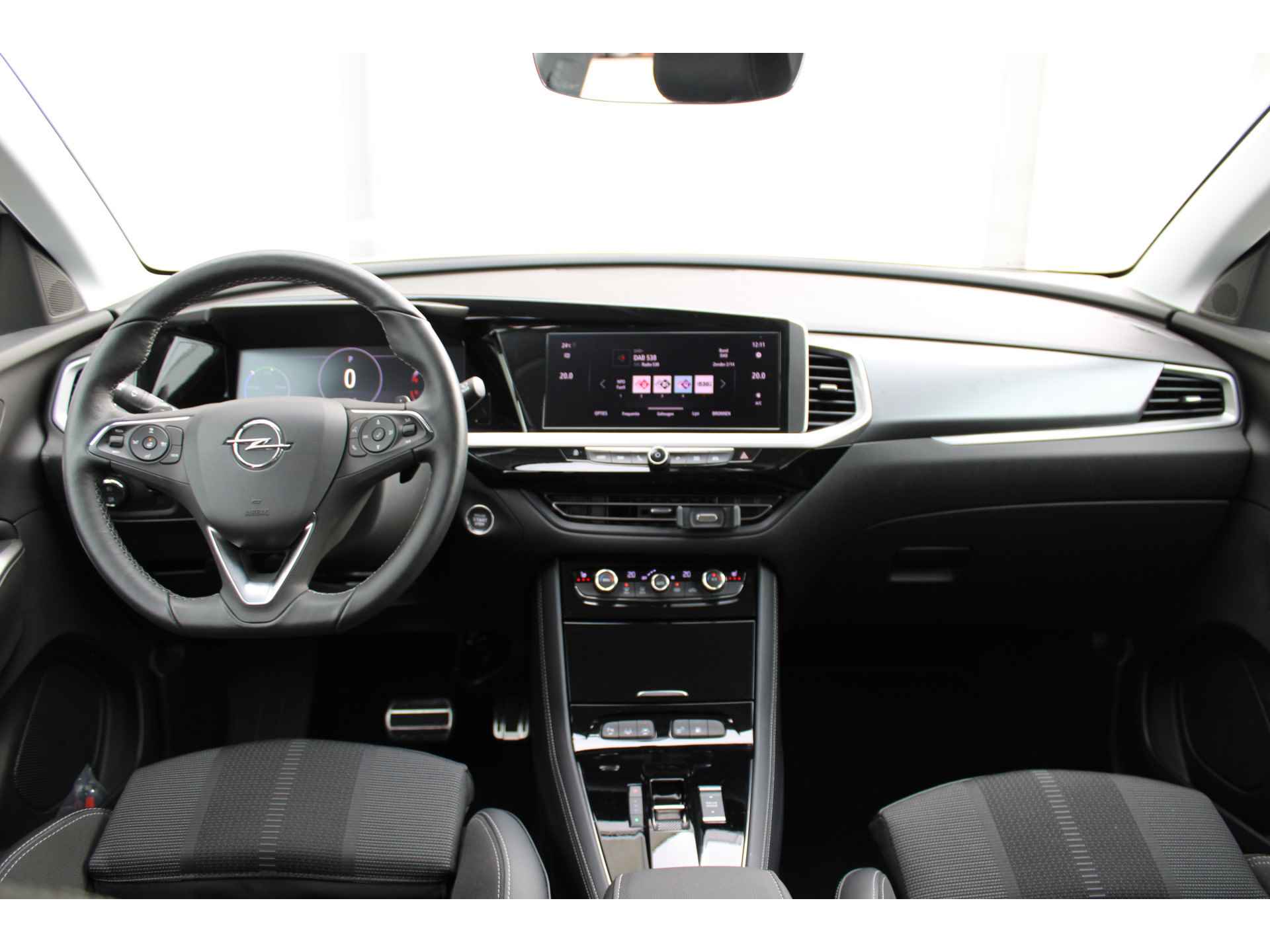 Opel Grandland 1.6 T. 225 pk Hybrid Level 3 / Elegance - 4/37