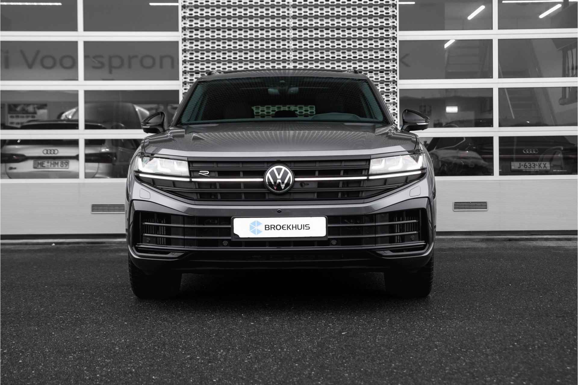 Volkswagen Touareg 3.0TSi 462pk eHybrid 4MOTION R | Nachtzicht | Panoramadak | Luchtvering | - 3/53