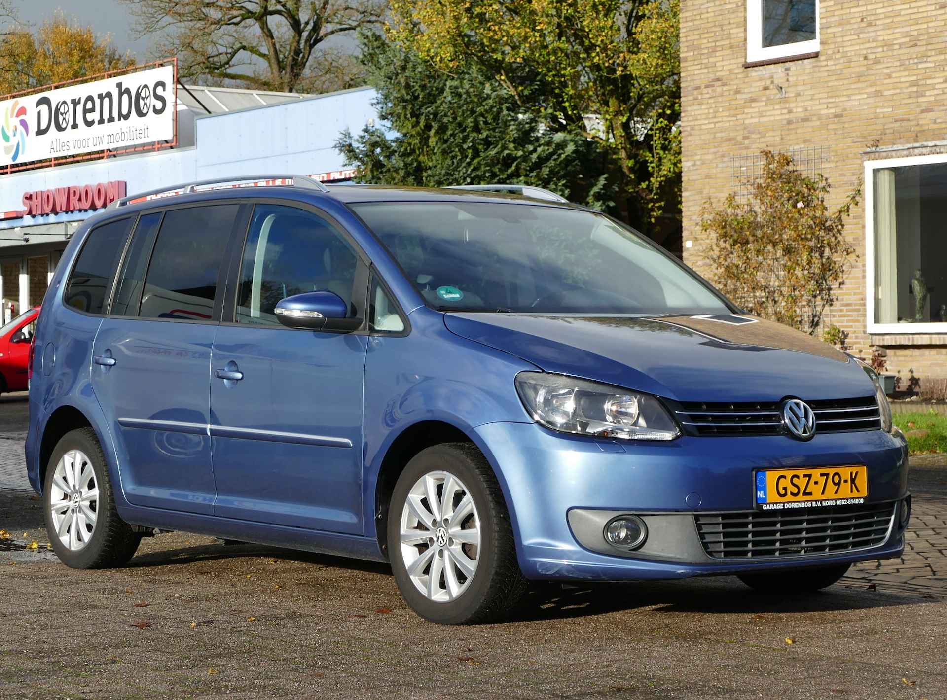 Volkswagen Touran 1.2 TSI Highline BlueMotion 7persoons | panoramadak | stoelverwarming - 41/41