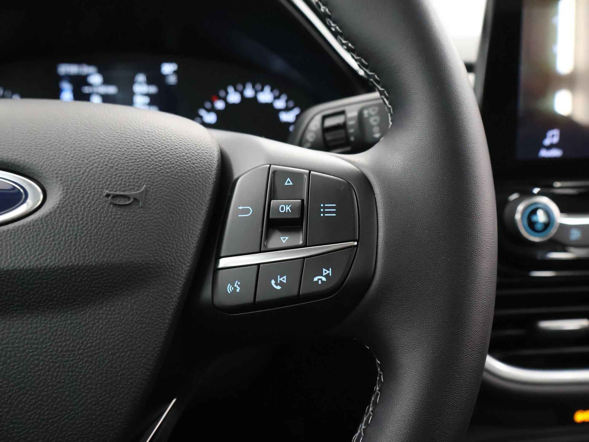 Ford Fiesta 1.0 EcoBoost Hybrid Titanium | Winterpack | Carplay | Climate Control | LED Koplampen - 28/38