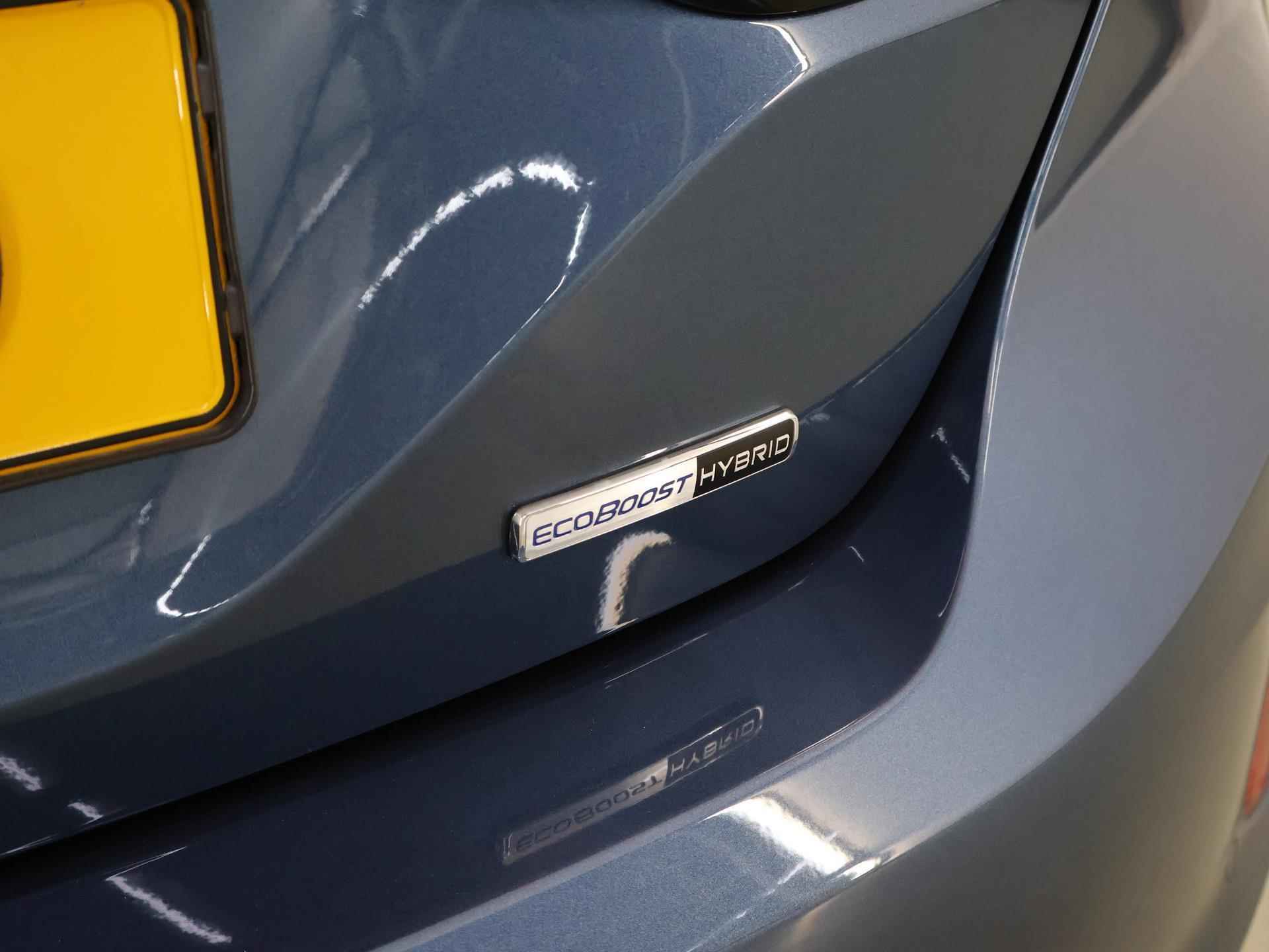 Ford Fiesta 1.0 EcoBoost Hybrid Titanium | Winterpack | Carplay | Climate Control | LED Koplampen - 35/38