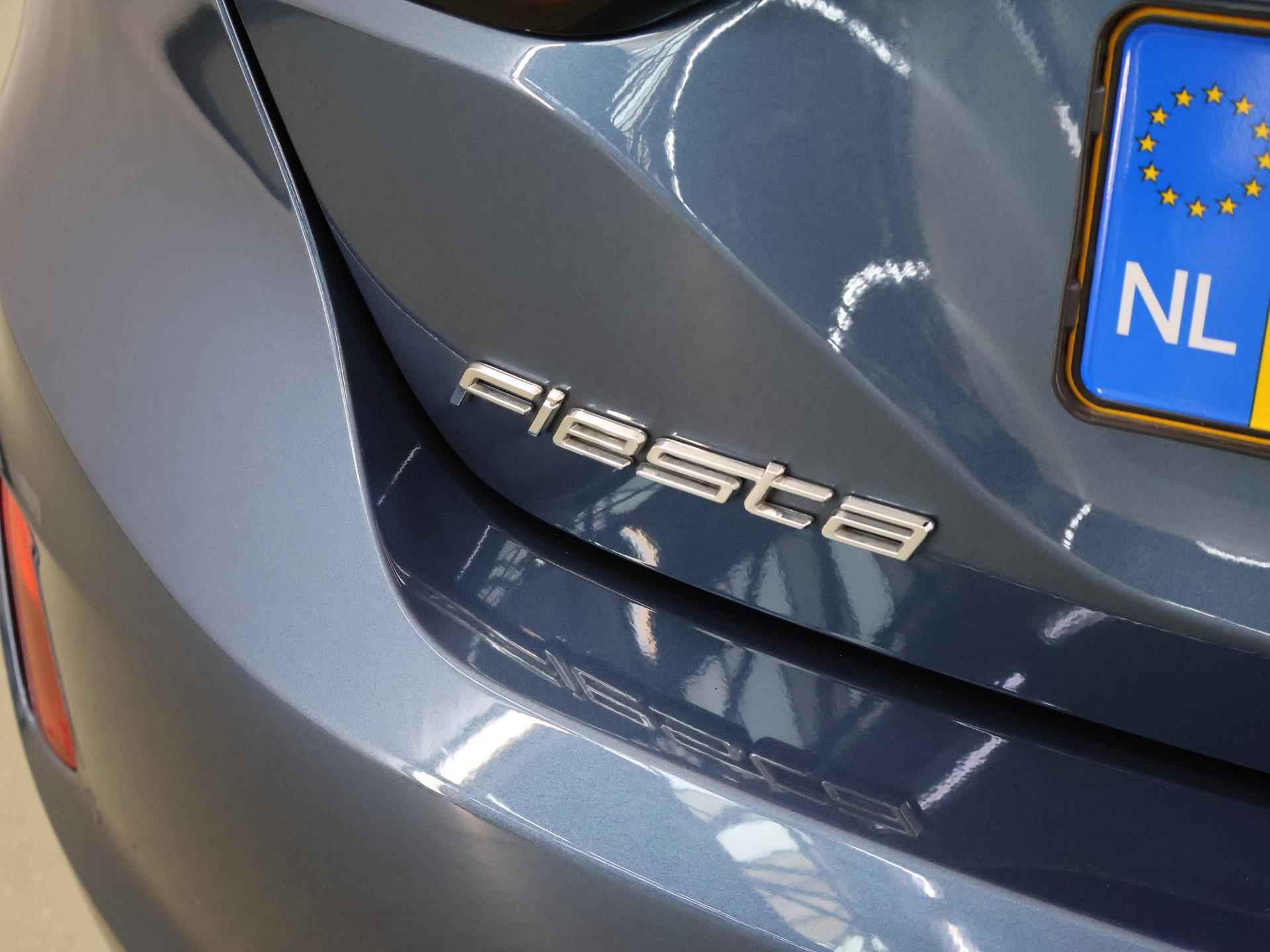 Ford Fiesta 1.0 EcoBoost Hybrid Titanium | Winterpack | Carplay | Climate Control | LED Koplampen - 36/38