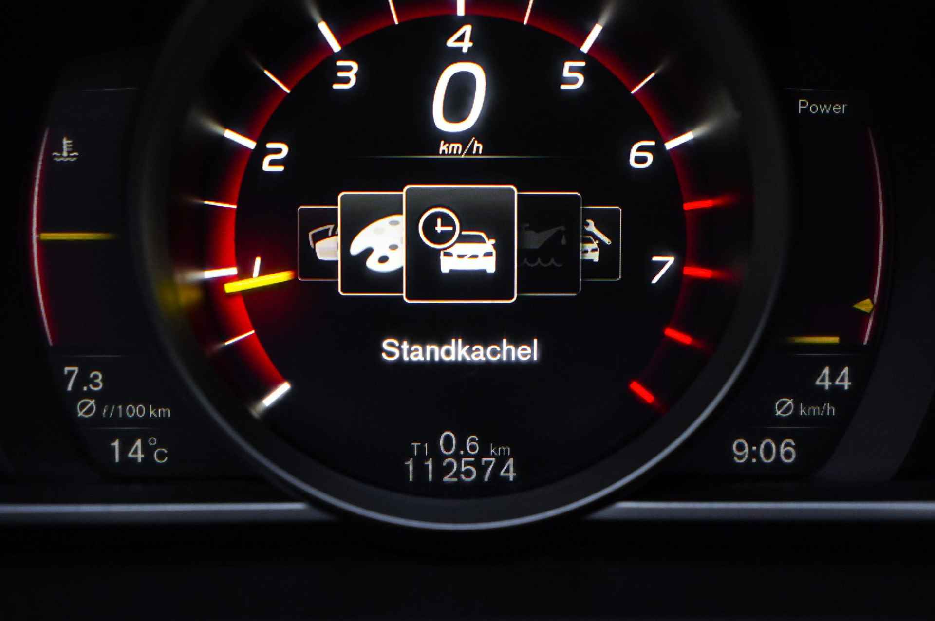 Volvo V40 2.0 T2 Nordic+ | Standkachel | Volvo On Call | Stoelverwarming | Navigatie | Bluetooth | Climate Control | Cruise Control | PDC Achter | Trekhaak - 17/27