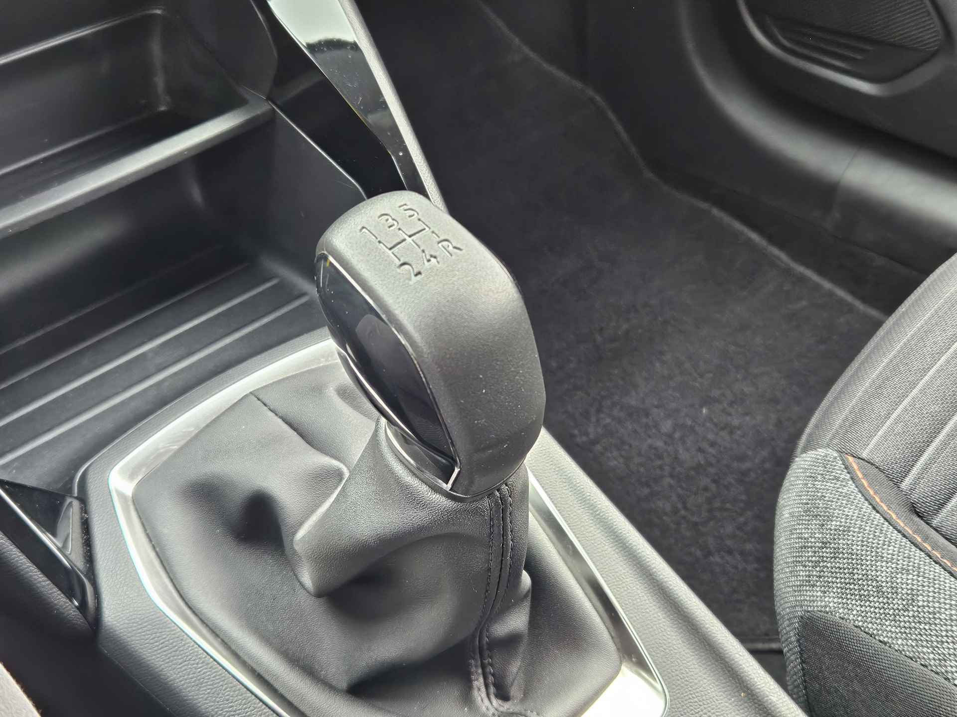 Peugeot 208 1.2 PureTech Active Navigatie | Bluetooth | Apple Carplay en Android Auto - 33/34
