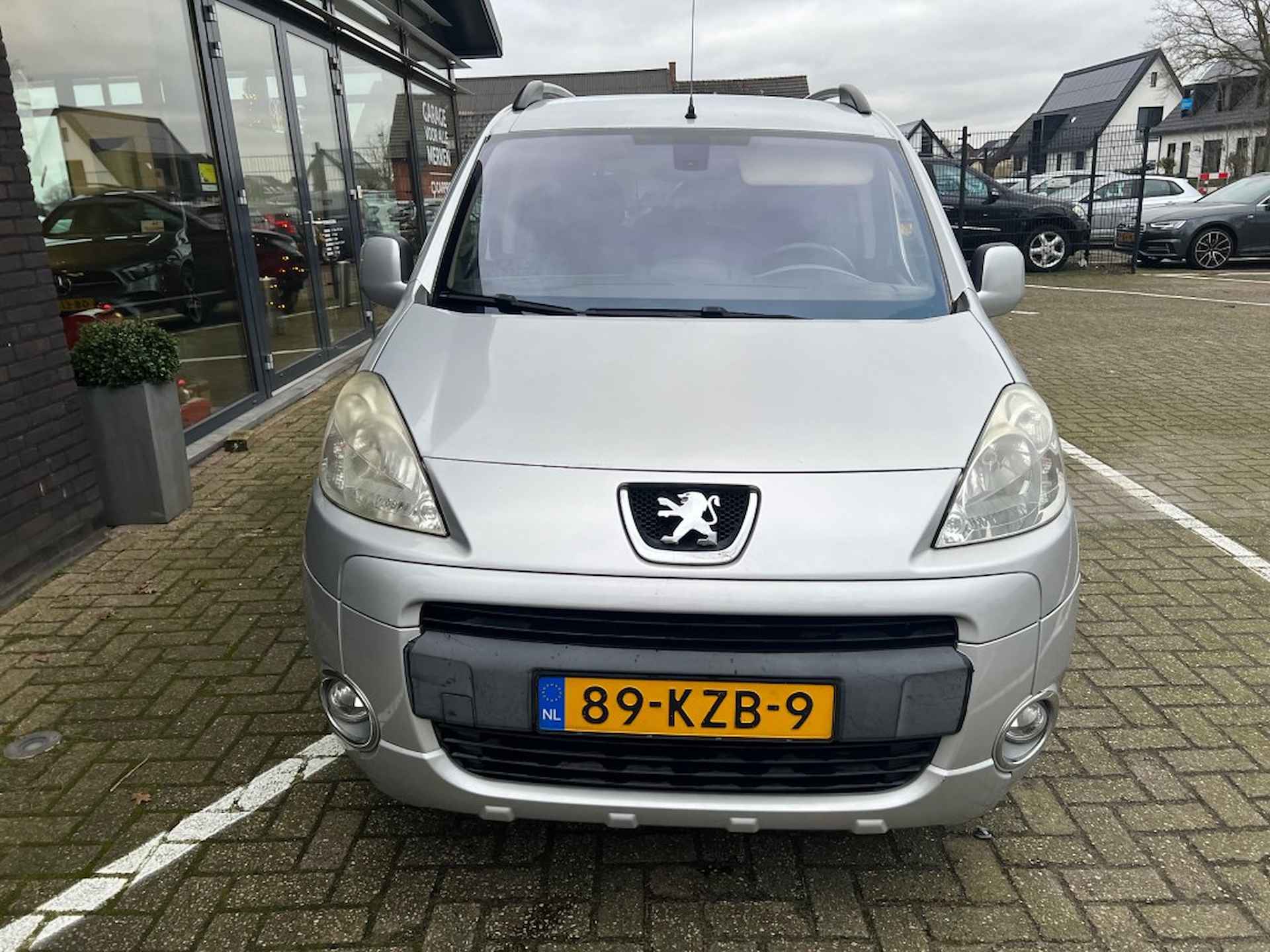 PEUGEOT Partner 1.6 VTI XT EXECUTIVE - 5/25