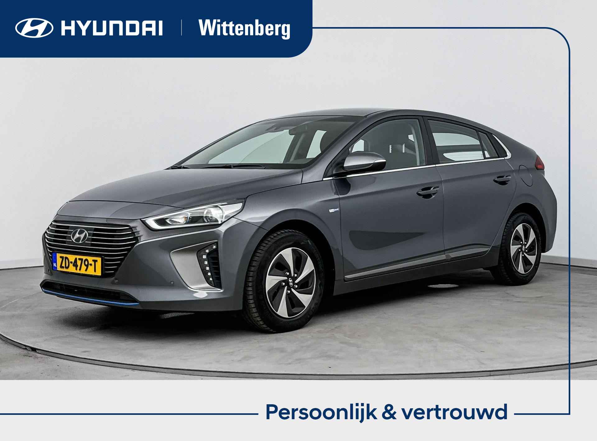 Hyundai IONIQ 1.6 GDi Hev Comfort Hyundai IONIQ 1.6 GDi Comfort | Lage km-stand! | Navigatie | Adaptive cruise | Camera | Parkeersensoren |